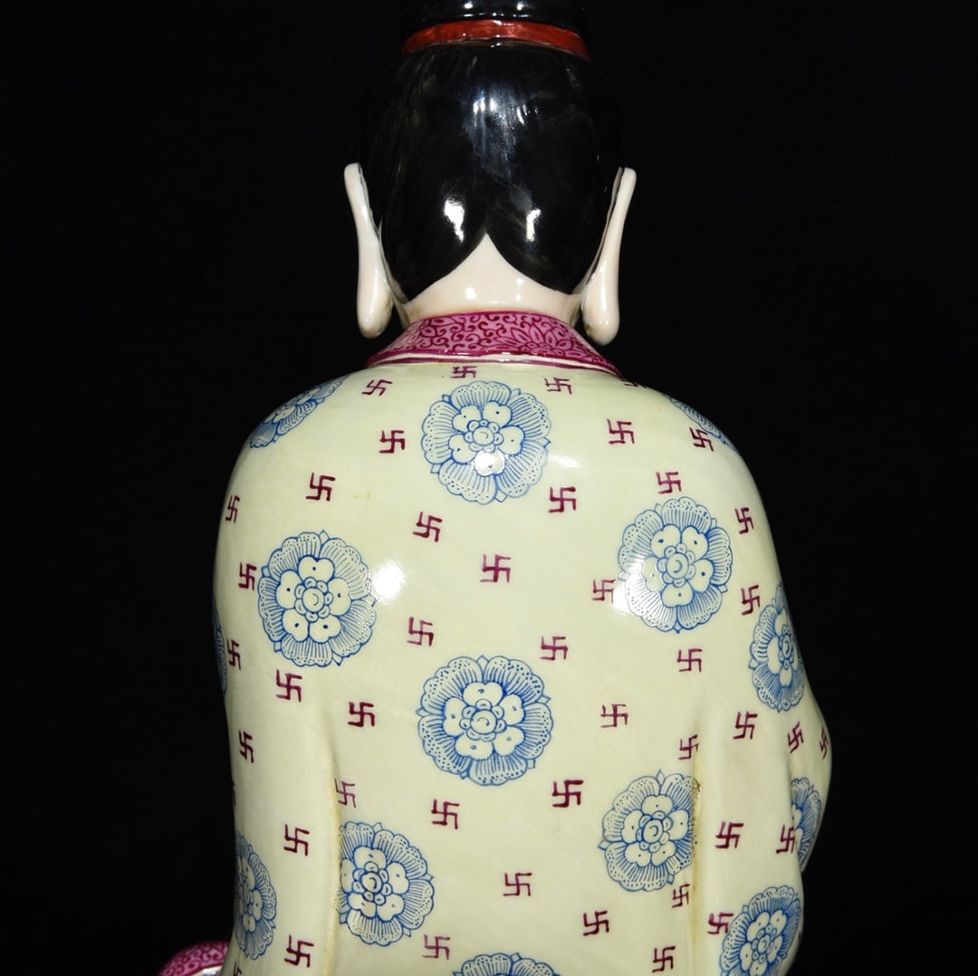 Chinese Famille Rose Porcelain Kwan-yin Statue - 4