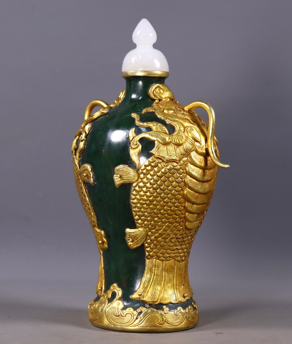 Superb Chinese Gilt Gold Copper Inlay Green Hetian Jade Carved Double Fish Vase - 2