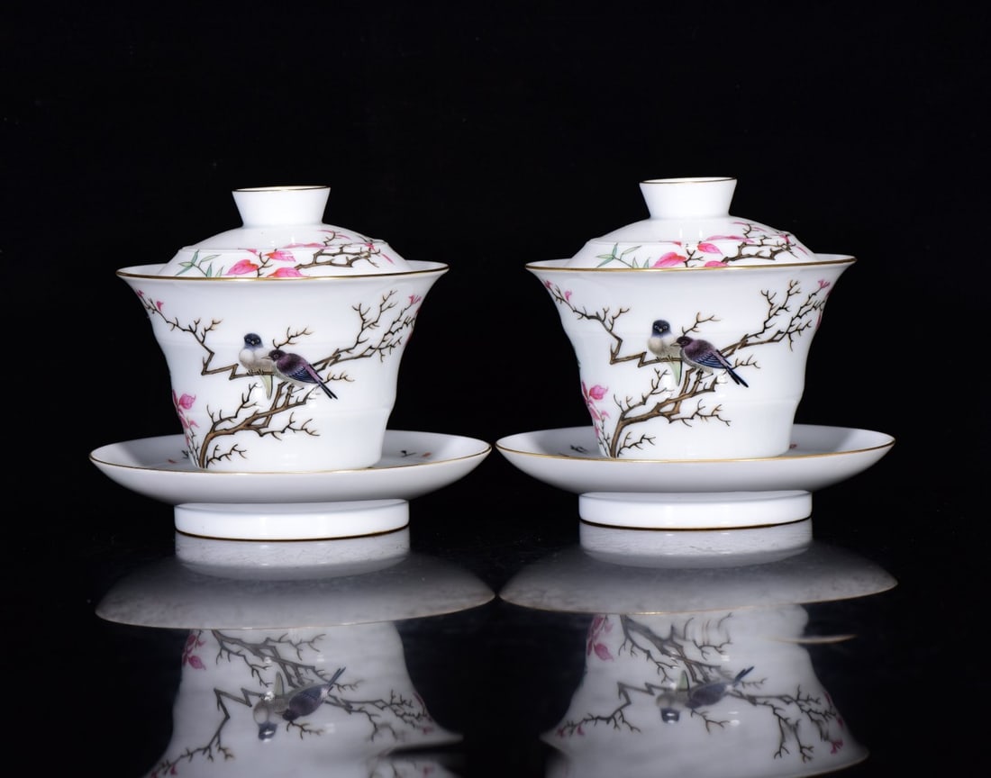 A Pair Chinese Gilt Edge Famille Rose Flowers Bird Design Porcelain Teabowl w Saucer (1 of 9)