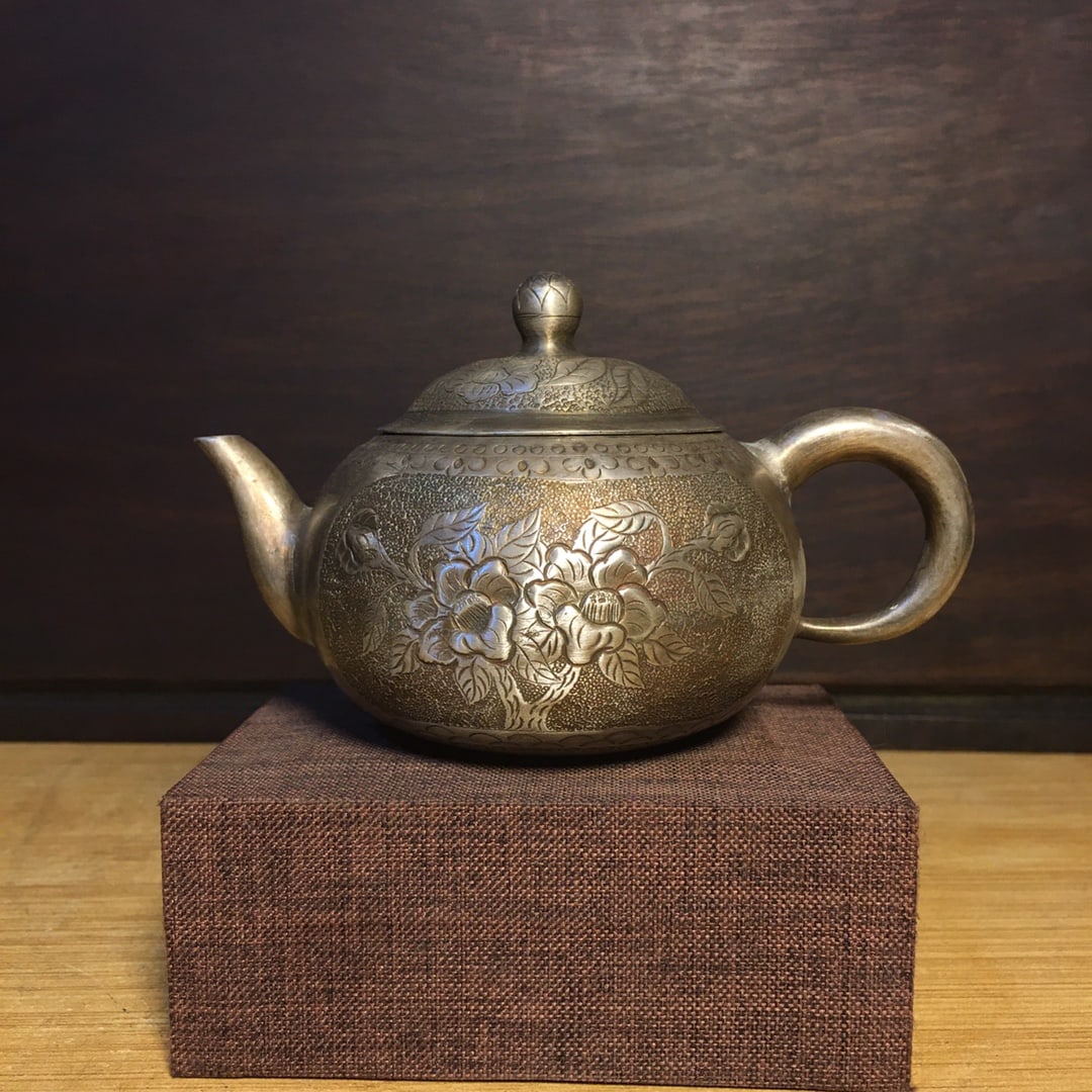 Vintage Chinese Pure Silver Teapot (1 of 9)