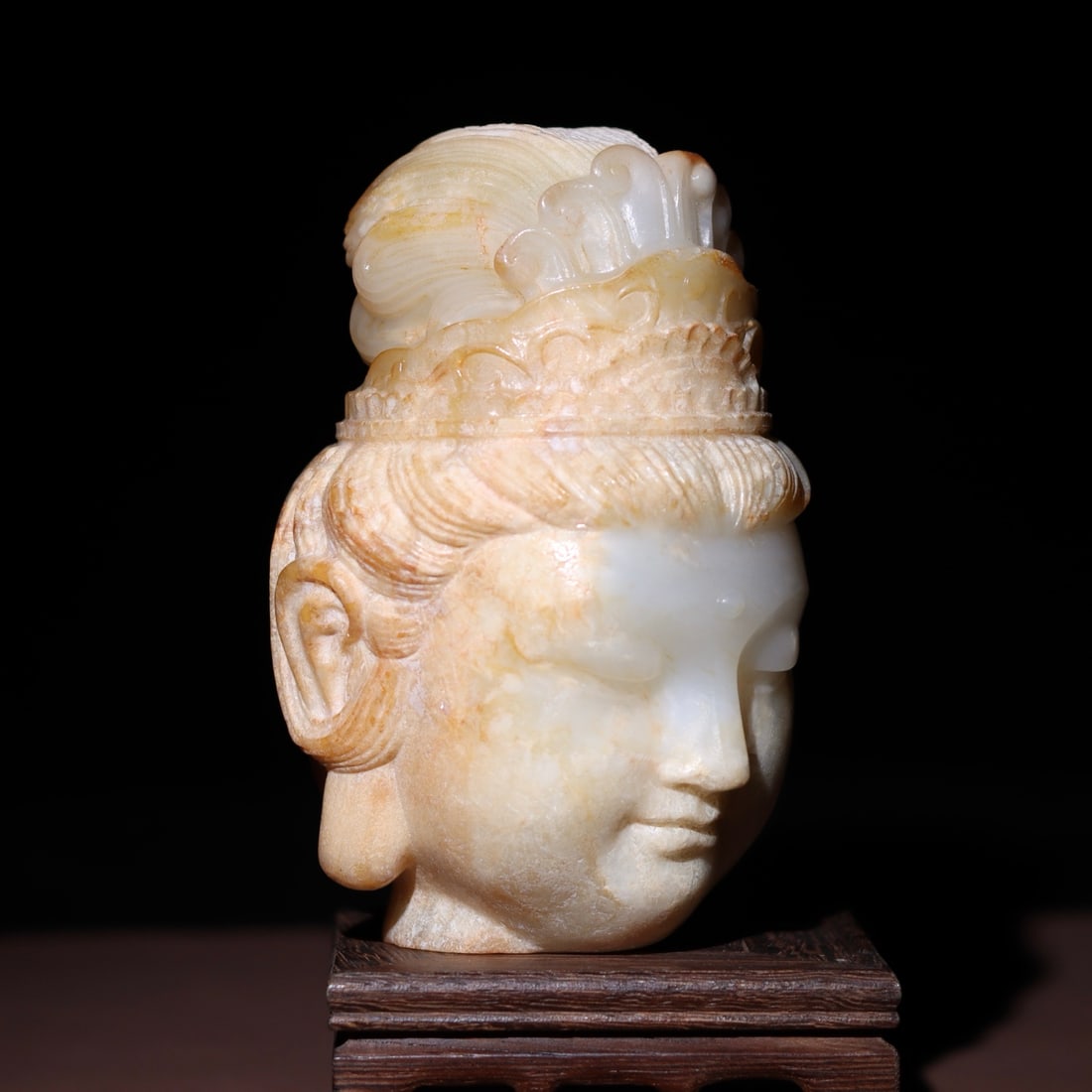 Superb Vintage Chinese Hetian Jade Hand Carved Kwan-yin Statue - 3