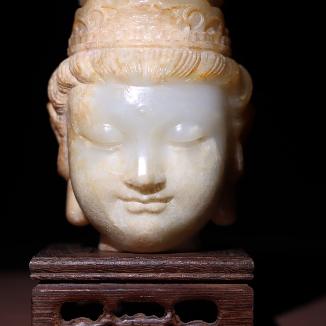 Superb Vintage Chinese Hetian Jade Hand Carved Kwan-yin Statue - 5