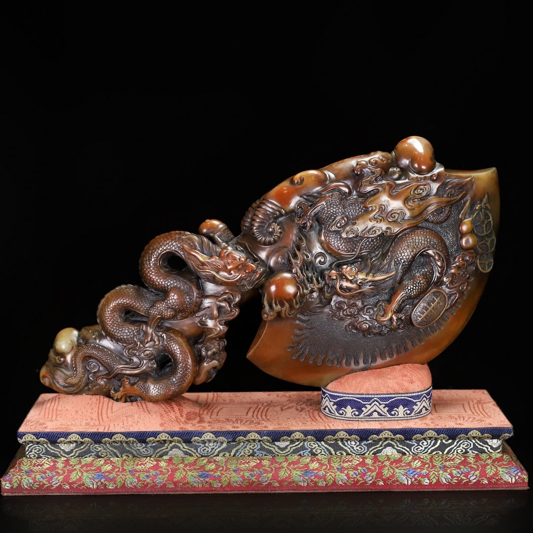 Superb Vintage Chinese Shoushan Stone Carved Dragon Axe Statue - 2