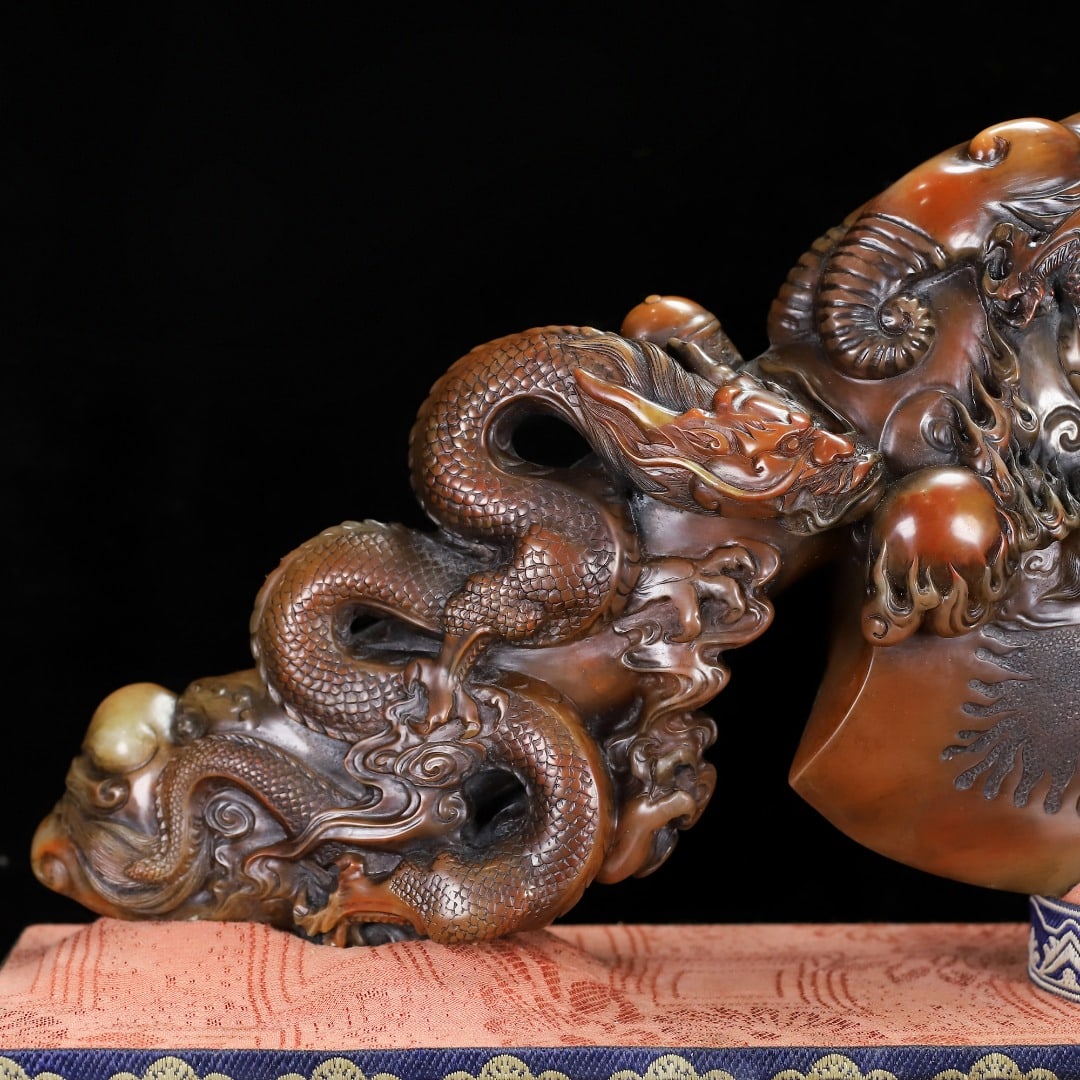 Superb Vintage Chinese Shoushan Stone Carved Dragon Axe Statue - 4
