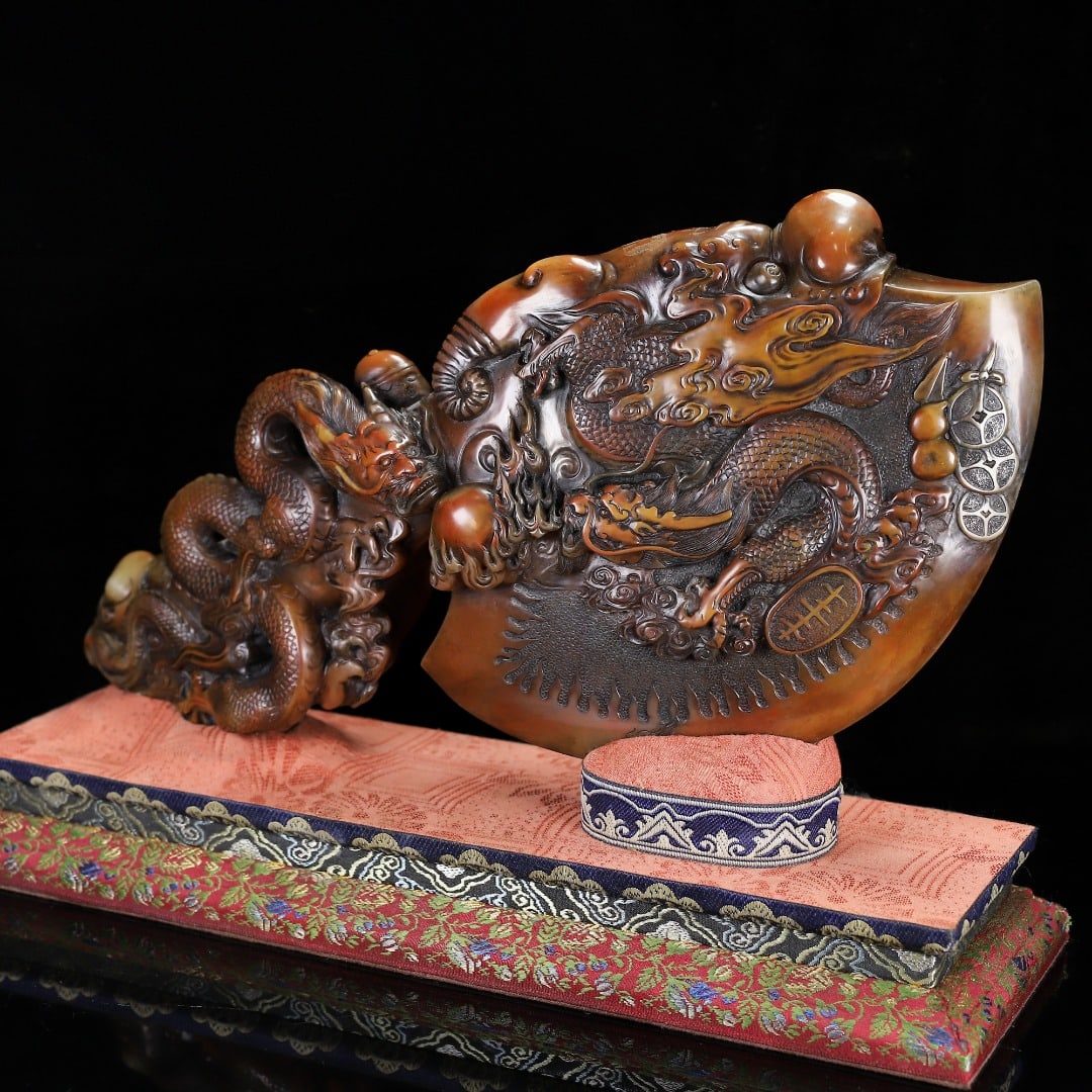 Superb Vintage Chinese Shoushan Stone Carved Dragon Axe Statue - 6