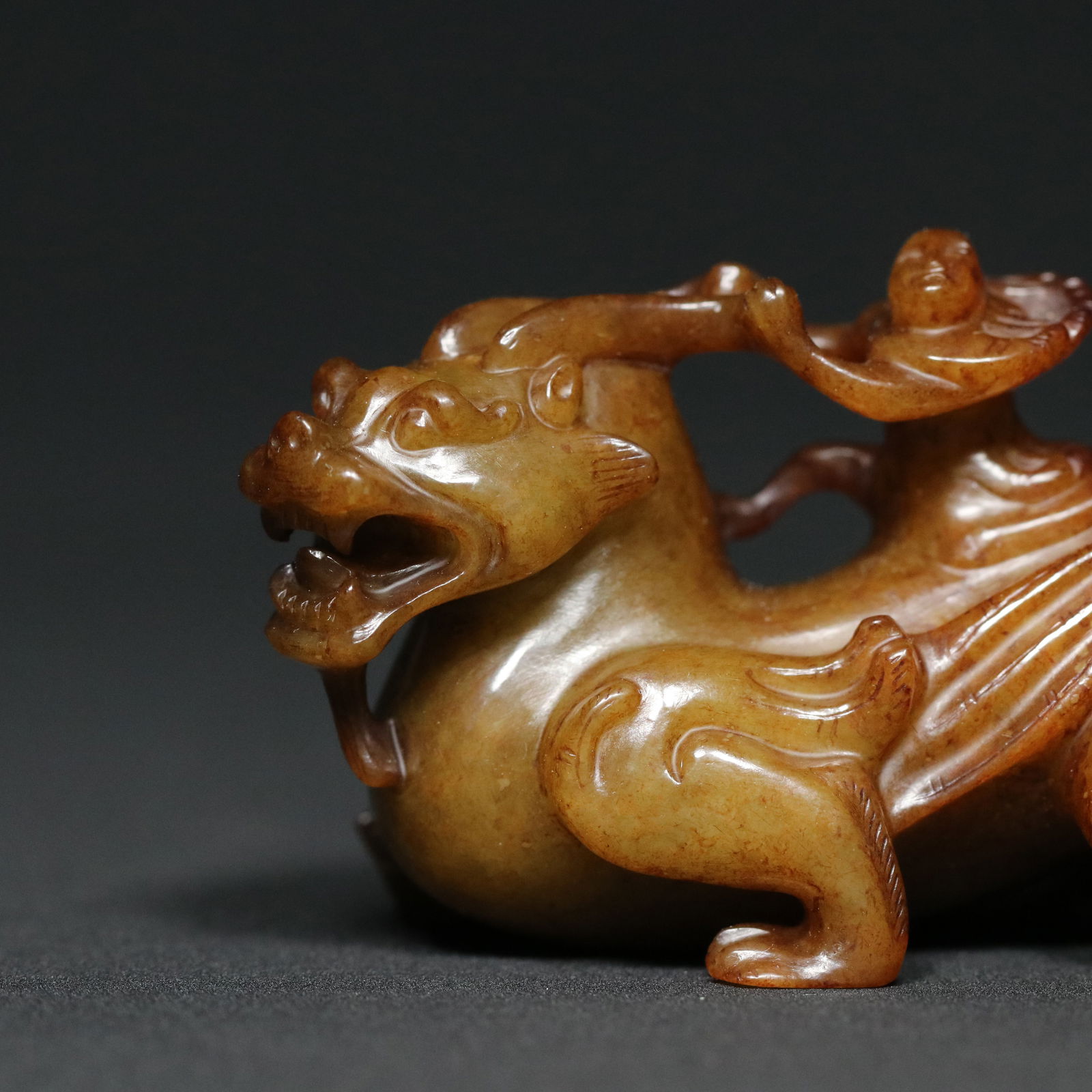 Vintage Chinese Hetian Jade Carved Beast Statue - 5