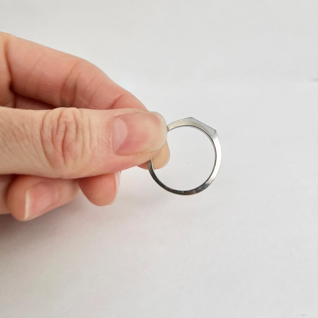 Faceted Angle Geometric Statement Ring 18K White Gold, Size 6.5, 2.73 Grams - 6