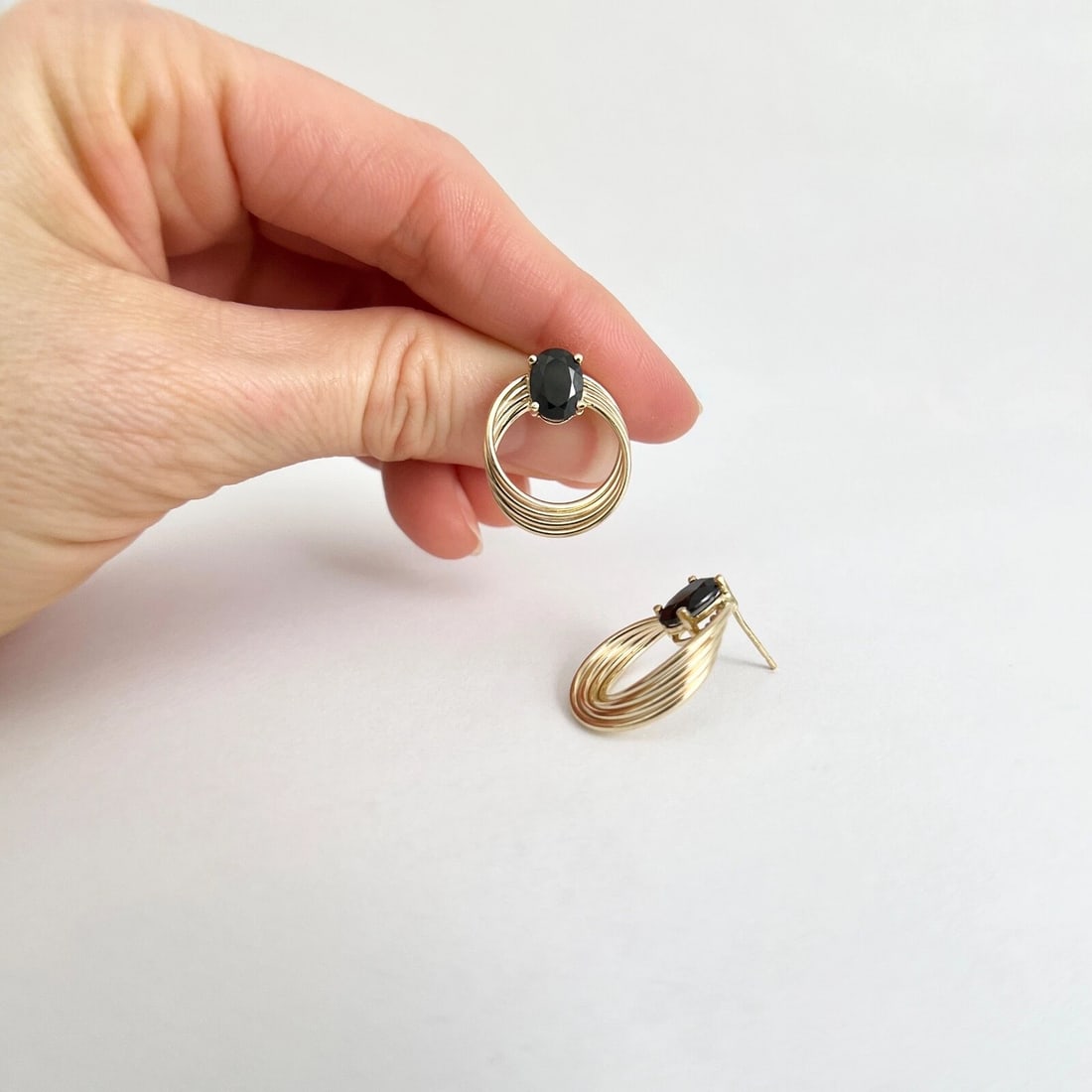 Estate Black Sapphire Gemstone Loop Drop Earrings 14K Yellow Gold, 2.57 Grams - 6