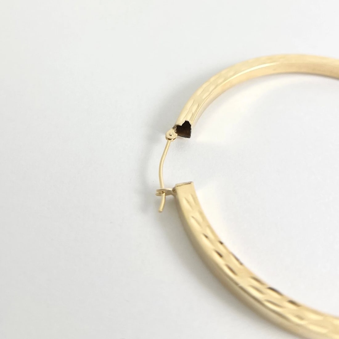 Textured Big Hoop Earrings 14K Yellow Gold, 2.5 Inches, 6.21 Grams - 9