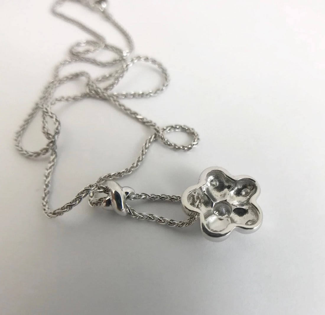 Italian Flower CZ Cubic Zirconia Pendant Necklace 14K White Gold 7.89 Gr - 10