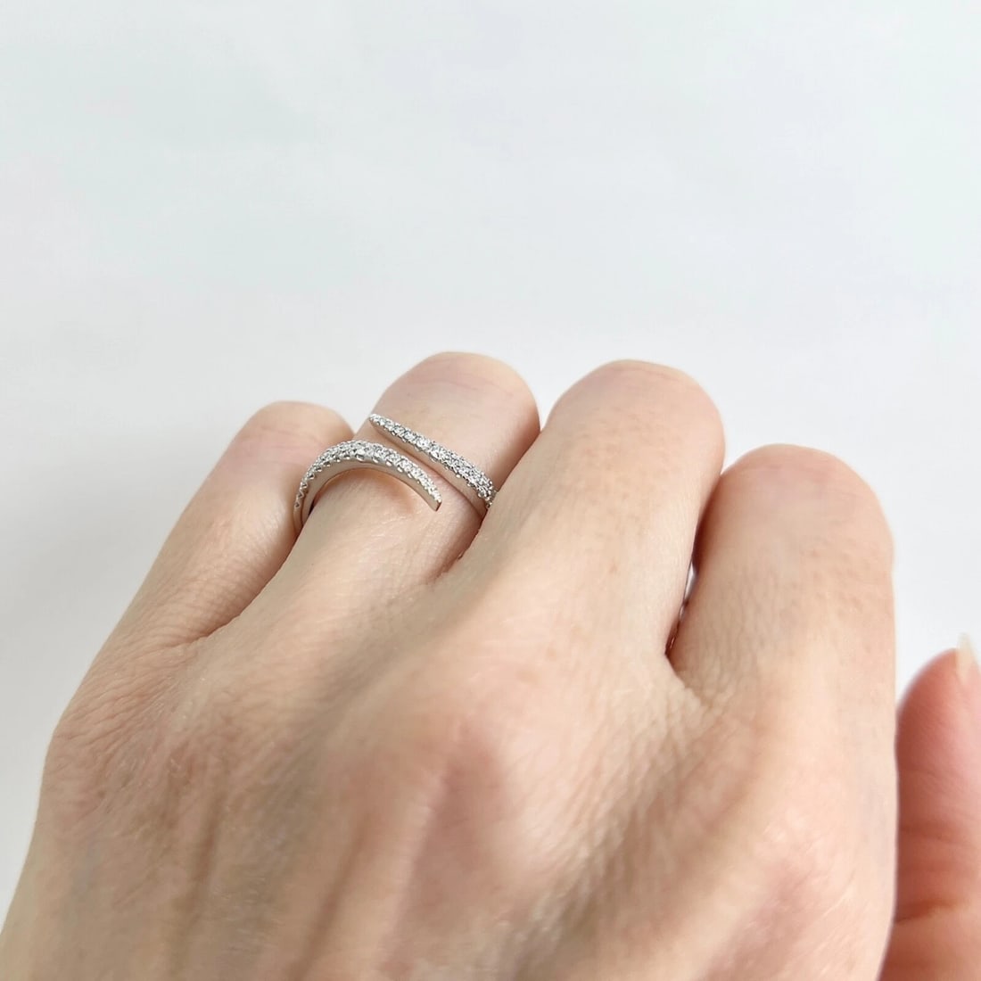 Diamond Crossover Wrap Bypass Statement Ring 14K White Gold .25 CTW - 6