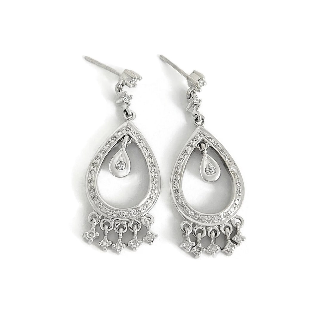 Diamond Teardrop Fringe Dangle Drop Earrings 14K White Gold, .65 CTW: Diamond Teardrop Fringe Dangle Drop Earrings 14K White Gold, .65 CTW These are beautiful earrings! Please let us know if you have any questions. Diamonds: 70 round brilliant cuts .65 ctw, G-H, SI2-I1