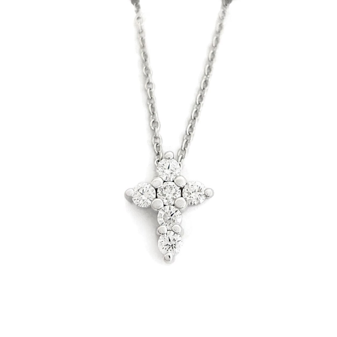 Small Diamond Cross Pendant Necklace 14K White Gold, .55 CTW: Small Diamond Cross Pendant Necklace 14K White Gold, .55 CTW This is a beautiful diamond cross necklace. Please let us know if you have any questions. Diamonds: 6 round brilliant cuts .55 ctw, G-H, VS