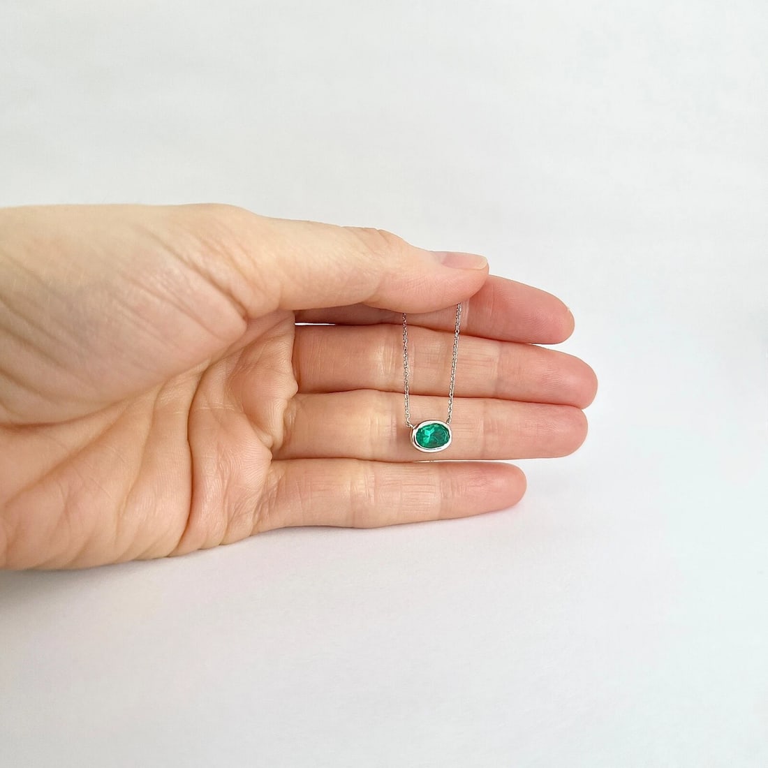 Oval Green Emerald Gemstone Solitaire Pendant Necklace 14K White Gold .93 CT - 3