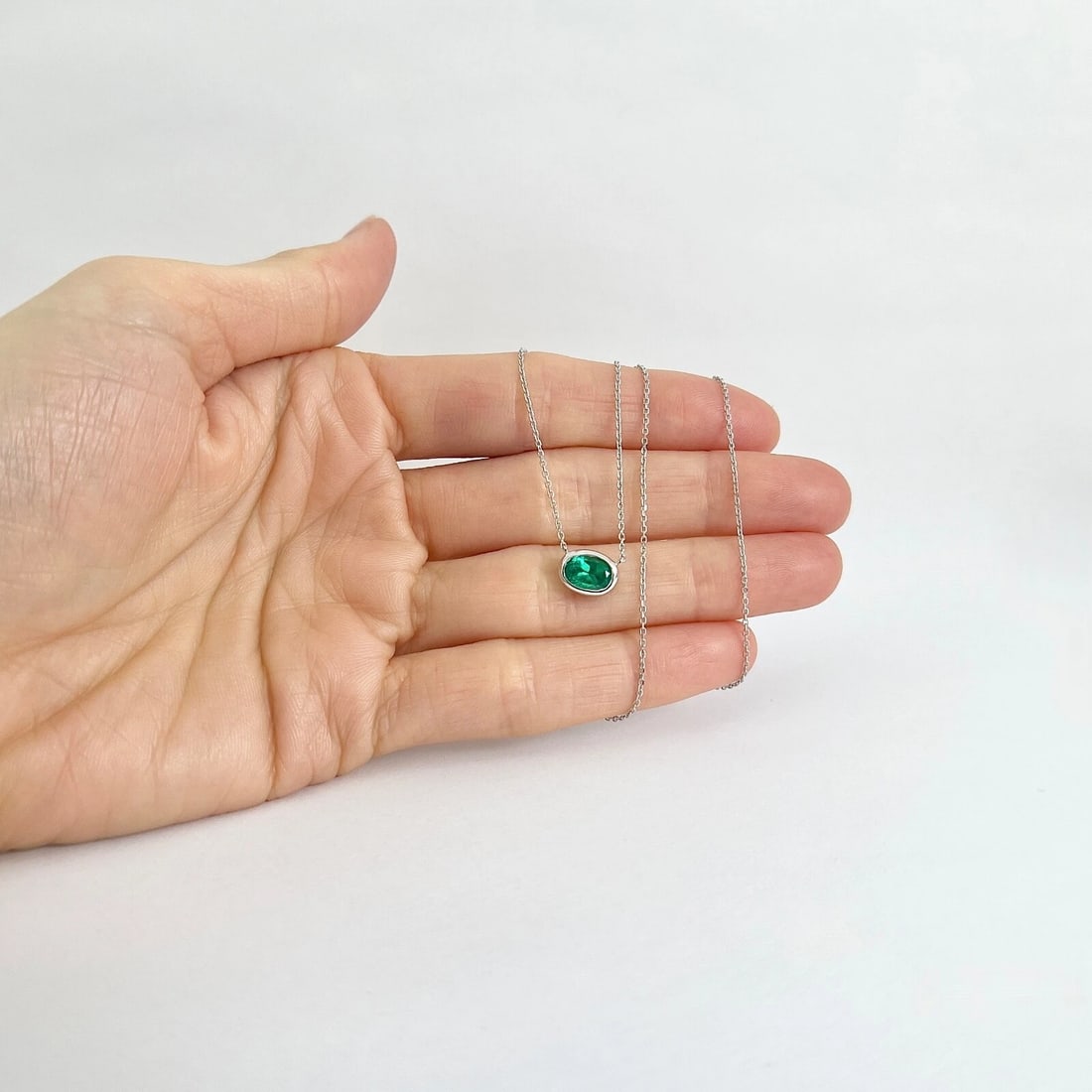 Oval Green Emerald Gemstone Solitaire Pendant Necklace 14K White Gold .93 CT - 4