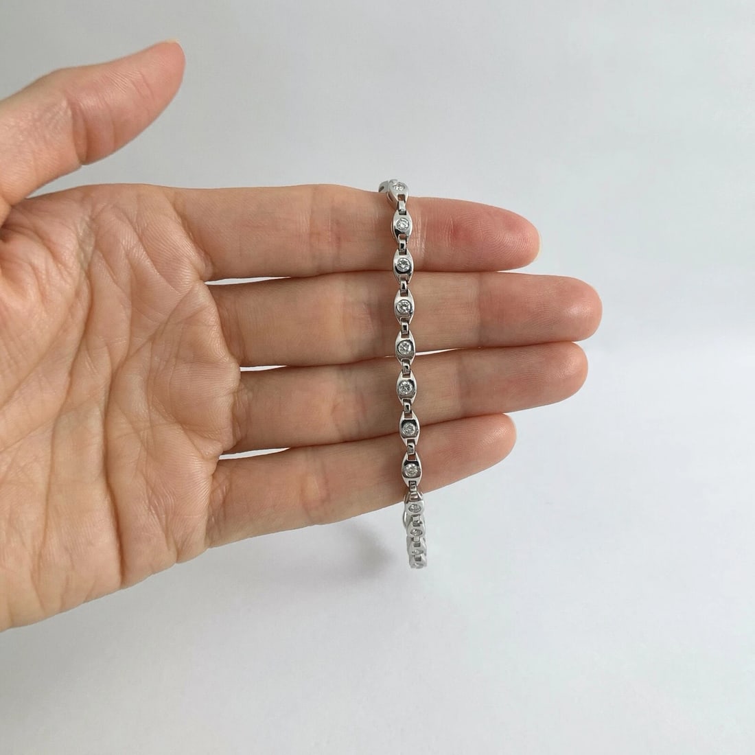 Oval Link Burnished Diamond Tennis Bracelet 14K White Gold, 1.01 CTW, 10.88 Gram - 3