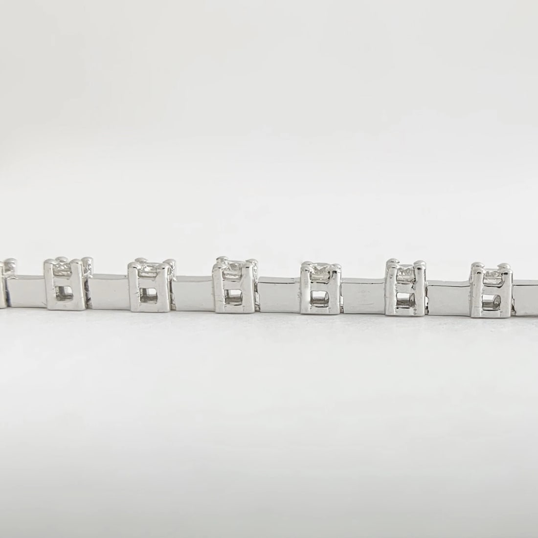 Round Bar Link Diamond Tennis Bracelet 14K White Gold, 1.65 CTW, 12.10 Grams - 10