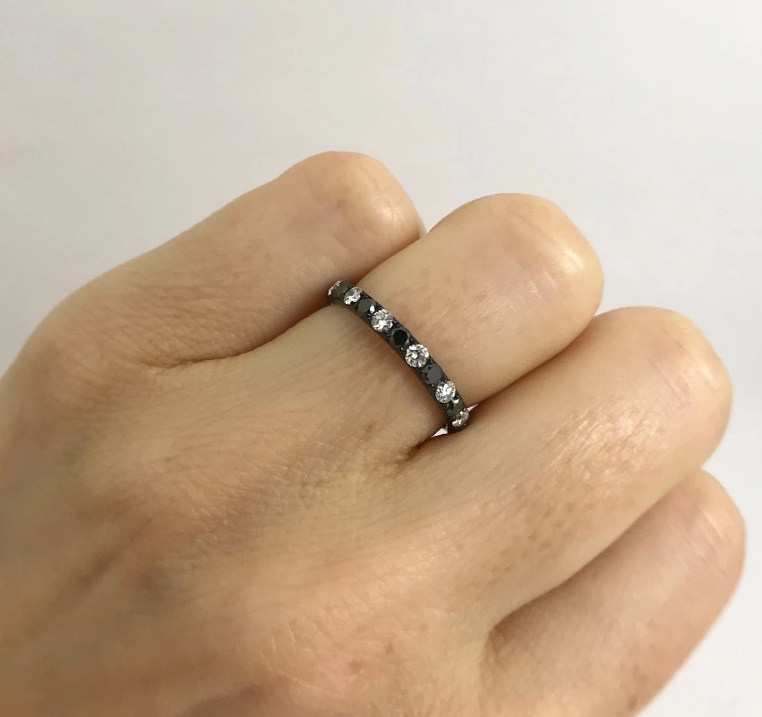Black White Diamond Eternity Band Ring 18K Black Gold .90 CTW, Size 4.5, 1.75 Gr - 3