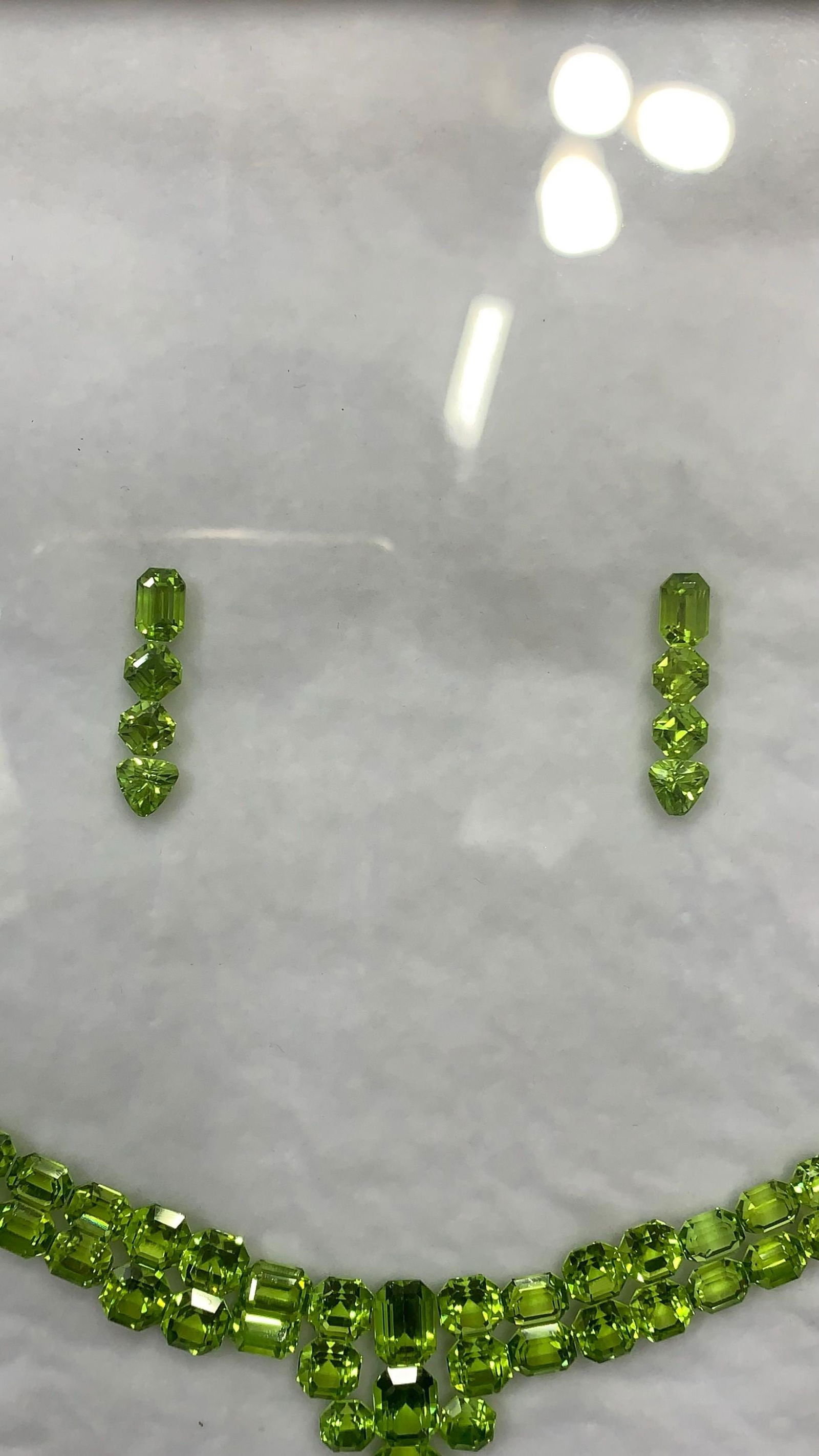 85 Carat Apple Green Peridot Jewelry Layout, Loose Gemstones - 7