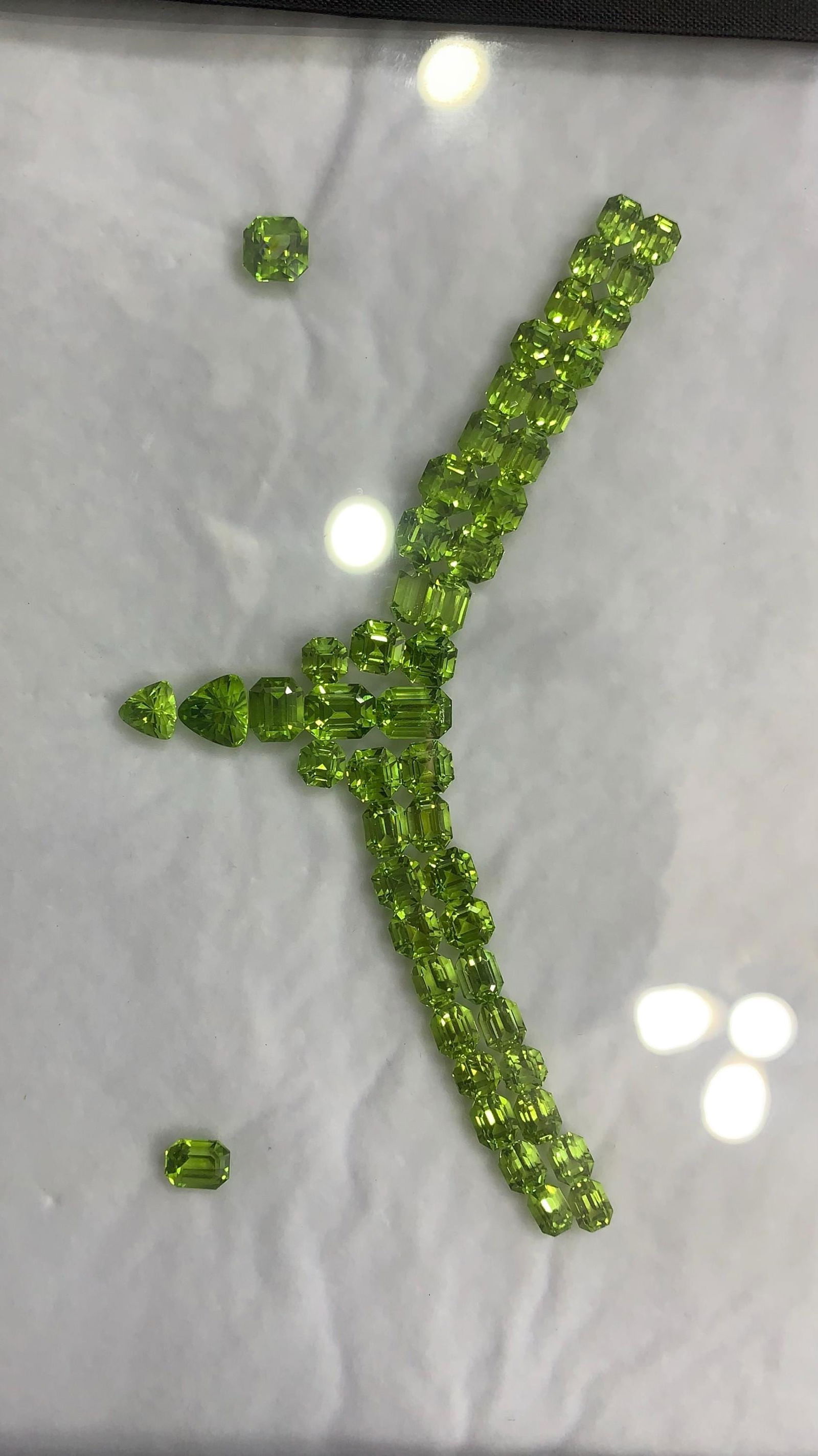 85 Carat Apple Green Peridot Jewelry Layout, Loose Gemstones - 9