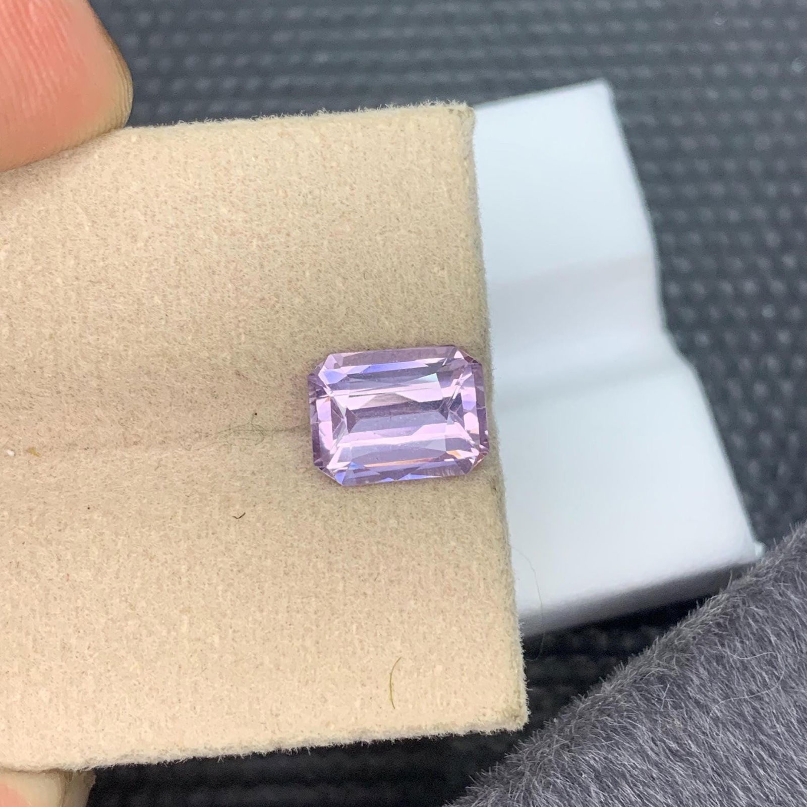 GIA Certified 2.37 CT Light Pink Octagonal Spinel Gemstone - 5