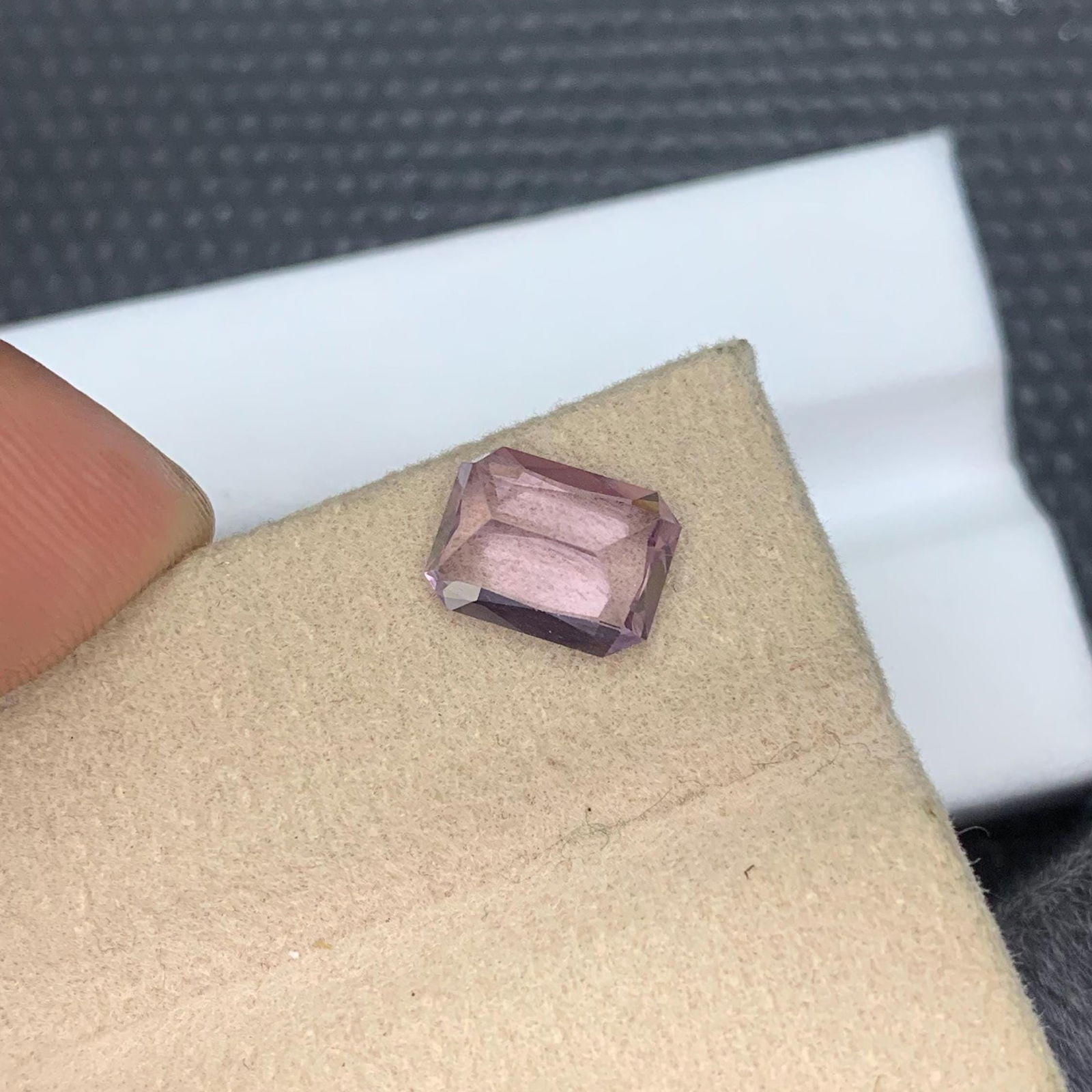 GIA Certified 2.37 CT Light Pink Octagonal Spinel Gemstone - 9