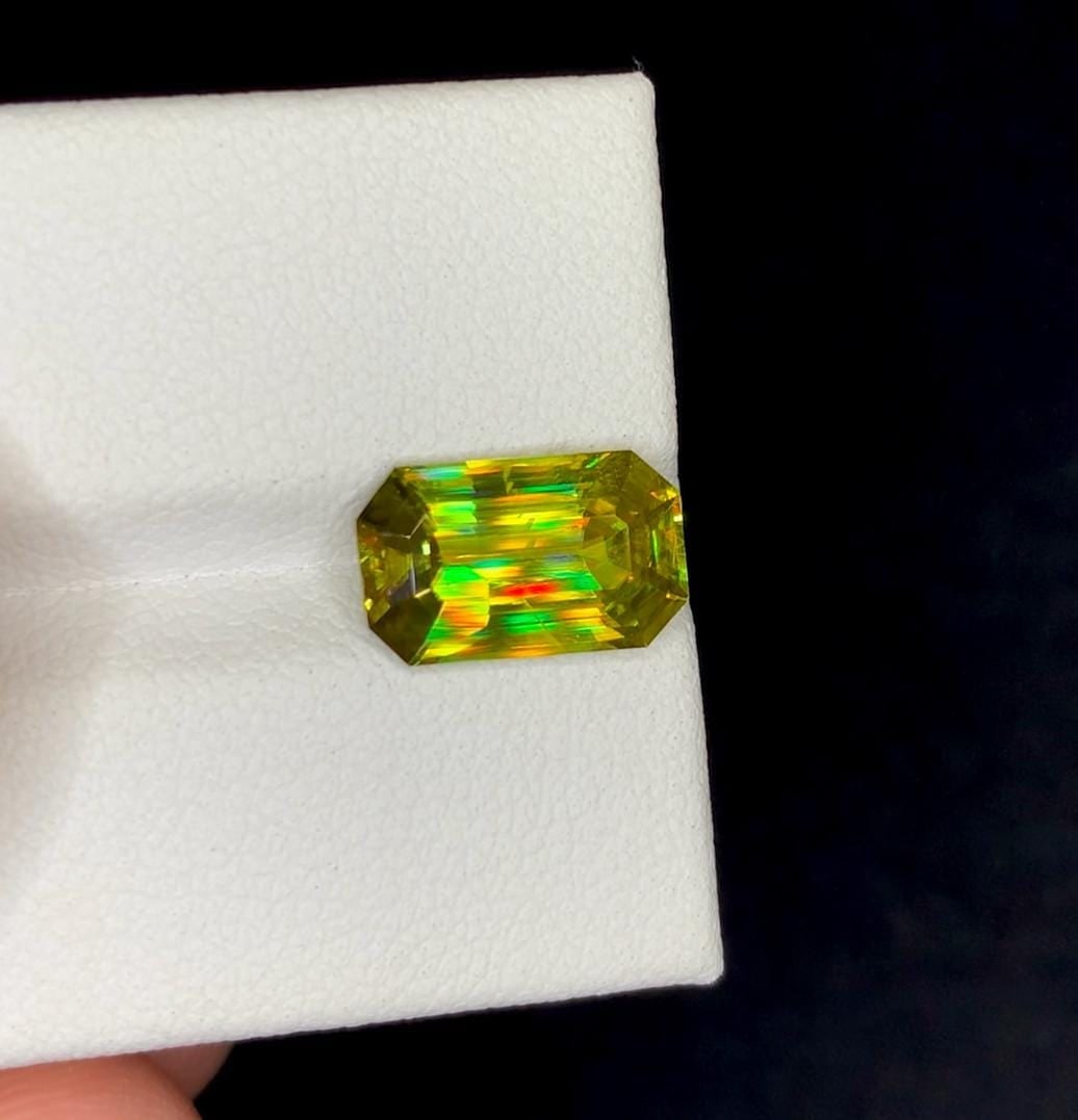 Lustrous Sphene Gemstone: Emerald Cut, Green Yellow Titanite (3.30 Carat) - 3