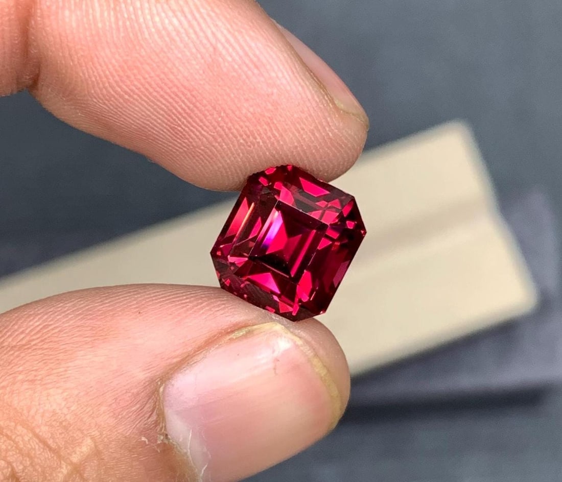 Rhdodlite Red Garnet, Faceted Emerald Vivid Red Garnet Engagement Ring, 7.76 Ct - 2