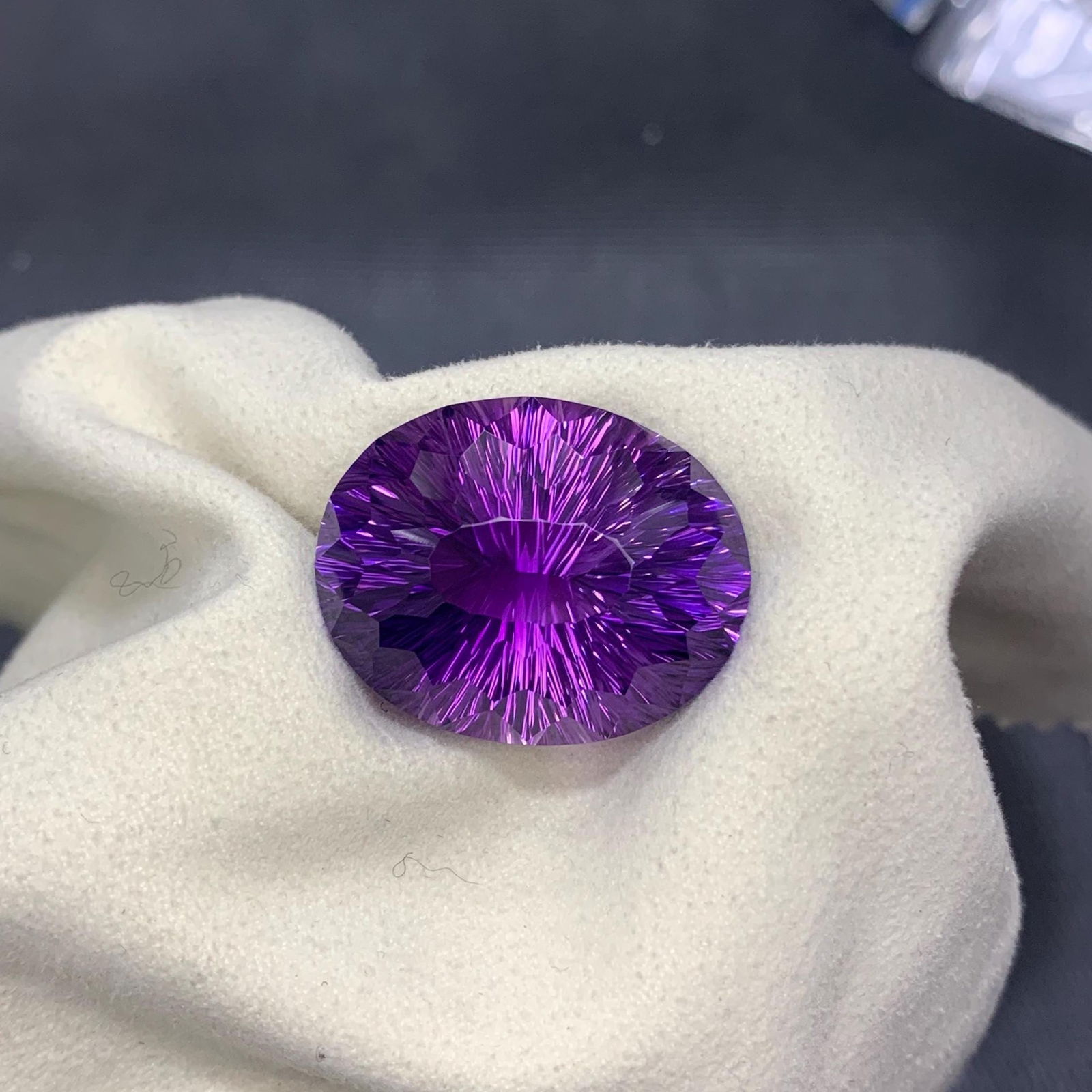 73.95 Carat Natural Amethyst Loose Gemstone: Fancy Oval Cut, Loupe Clean - 3