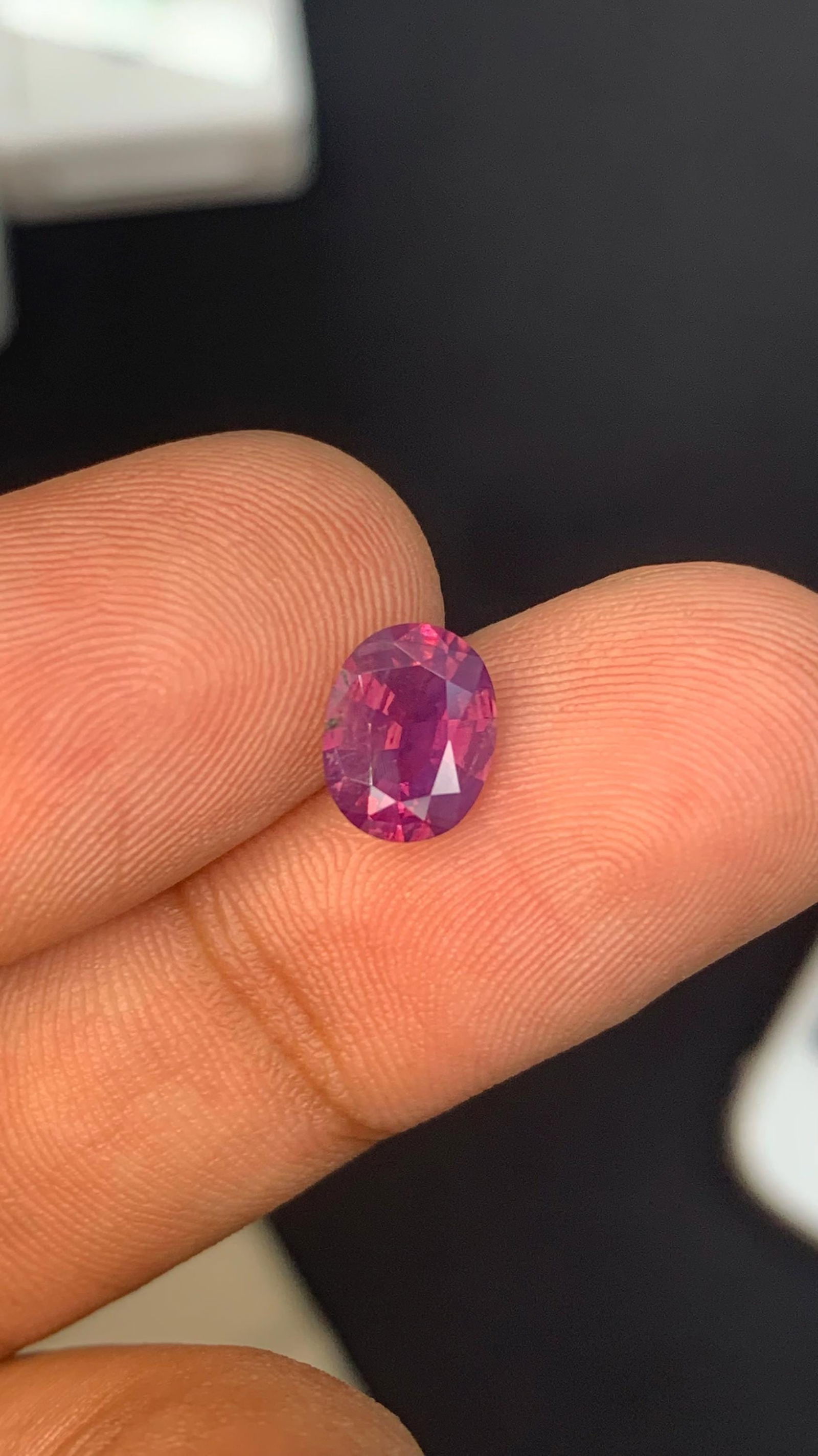 Purplish Pink Corundum Gemstone: 1.50 Carat Oval Cut, Kashmir Origin - 3