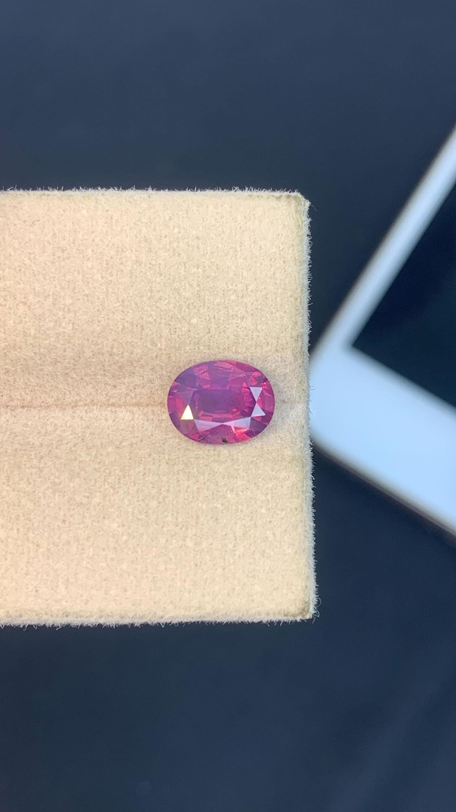 Purplish Pink Corundum Gemstone: 1.50 Carat Oval Cut, Kashmir Origin - 7