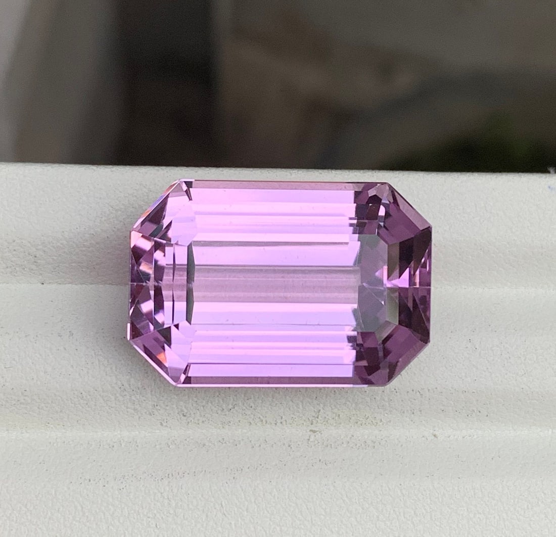 46.40 ct Cotton Pink Kunzite Gemstone: Emerald Cut Jewelry Stone - 2