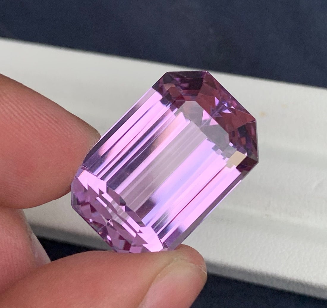 46.40 ct Cotton Pink Kunzite Gemstone: Emerald Cut Jewelry Stone - 4