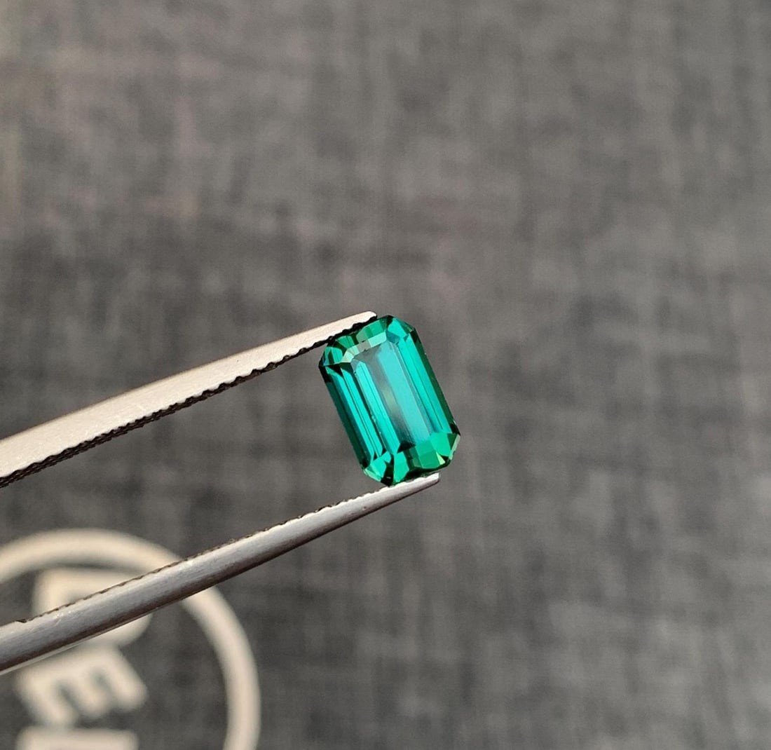Bluish Green Tourmaline Gemstone, Flawless Cut (8 X 5.2 X 5 MM) - 2