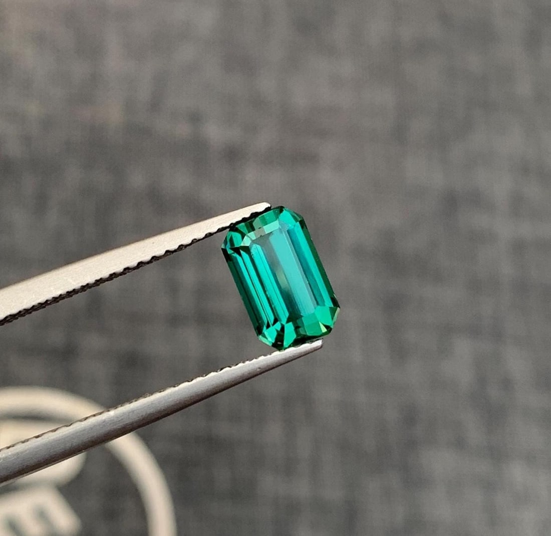 Bluish Green Tourmaline Gemstone, Flawless Cut (8 X 5.2 X 5 MM) - 5