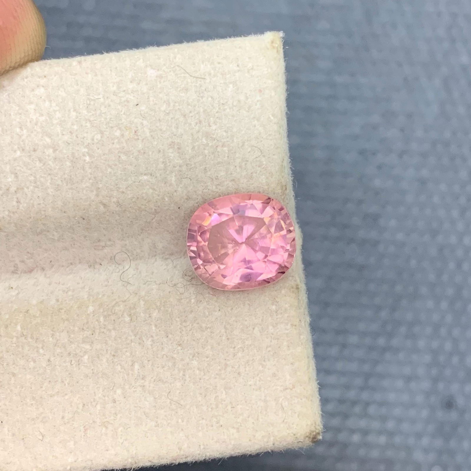 Pale Pink Tourmaline Gem, Faceted Oval Cut, 2.13 Carats (8.5 X 7.4 X 5.1 MM) - 6