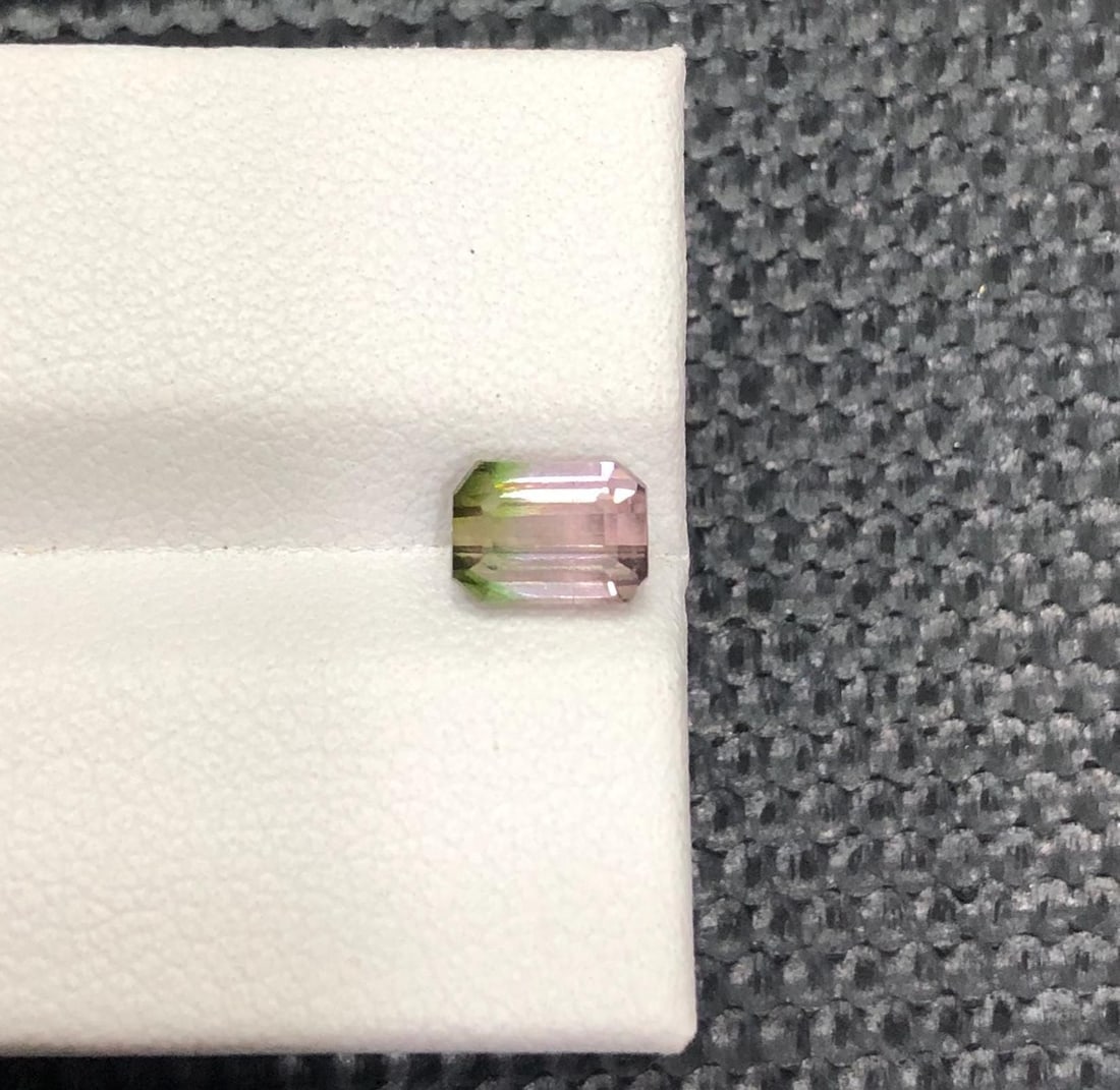 Bicolor Tourmaline Gemstone: 1.13 Carat Emerald Cut from Afghanistan - 3