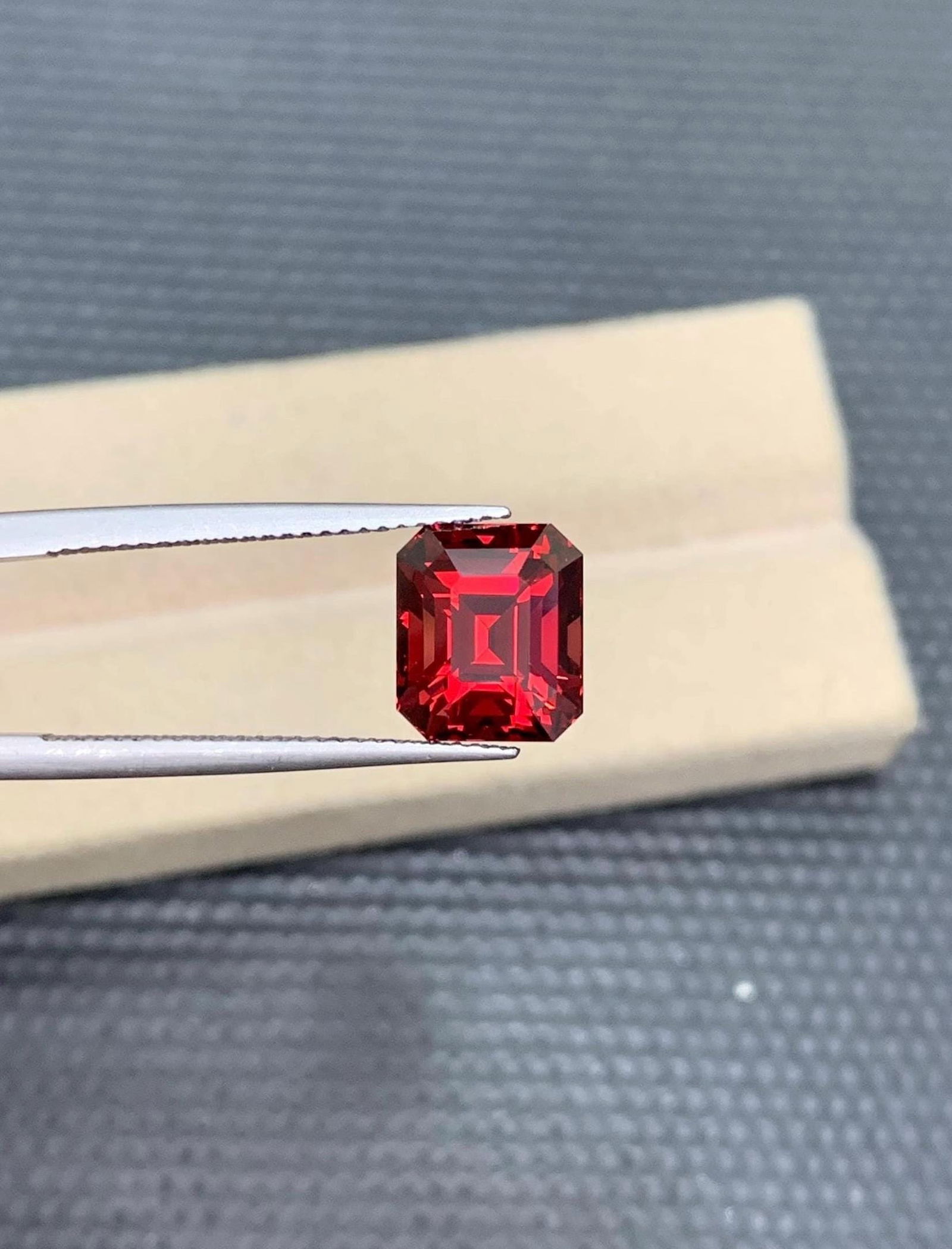 Tanzania Bloody Red Garnet Gemstone: Emerald Cut, 6.31 Carat - 3
