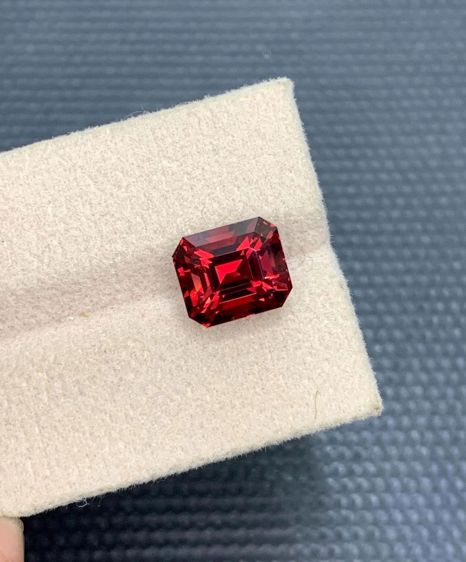 Tanzania Bloody Red Garnet Gemstone: Emerald Cut, 6.31 Carat - 6