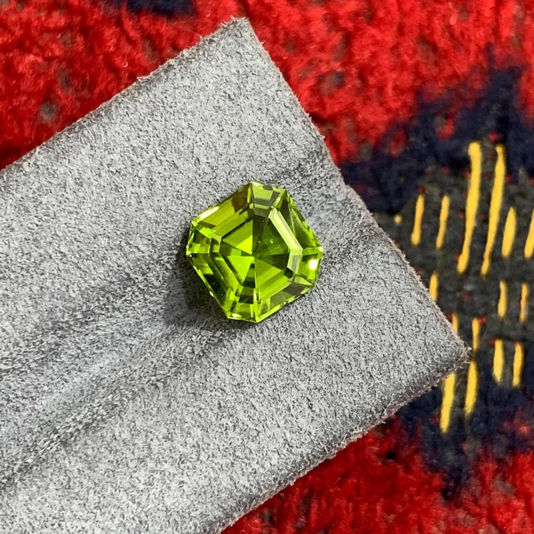 Deep Green Peridot Gemstone: 3.90 Carat Asscher Cut, Sapat Mine - 2