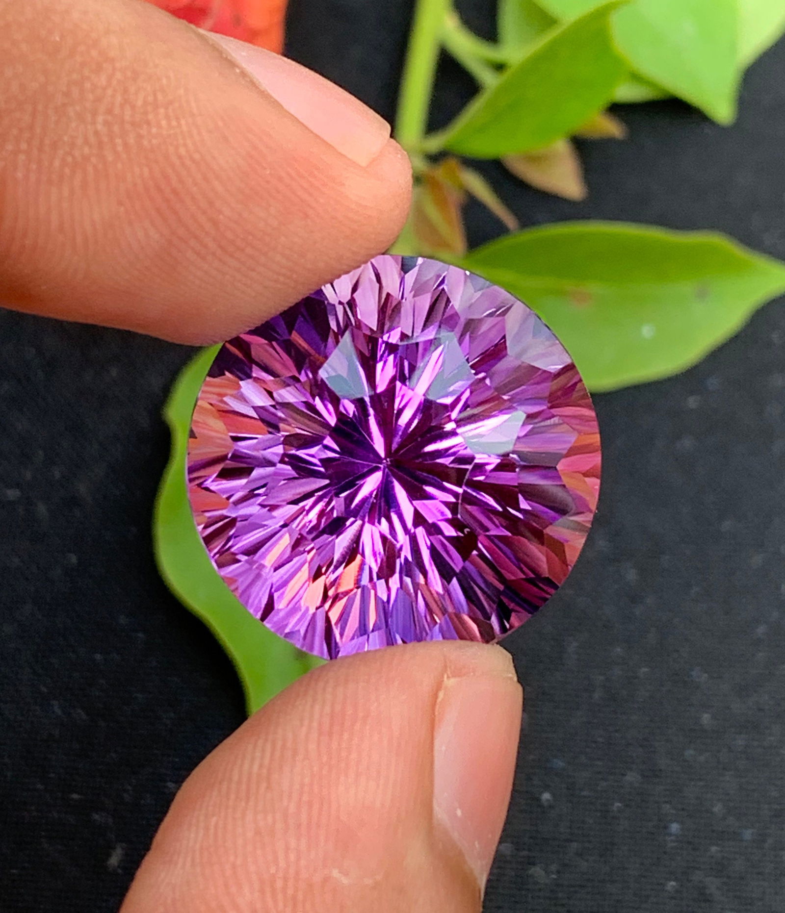 33.75 Carat Natural Amethyst Gemstone: Round Brilliant Cut - 4