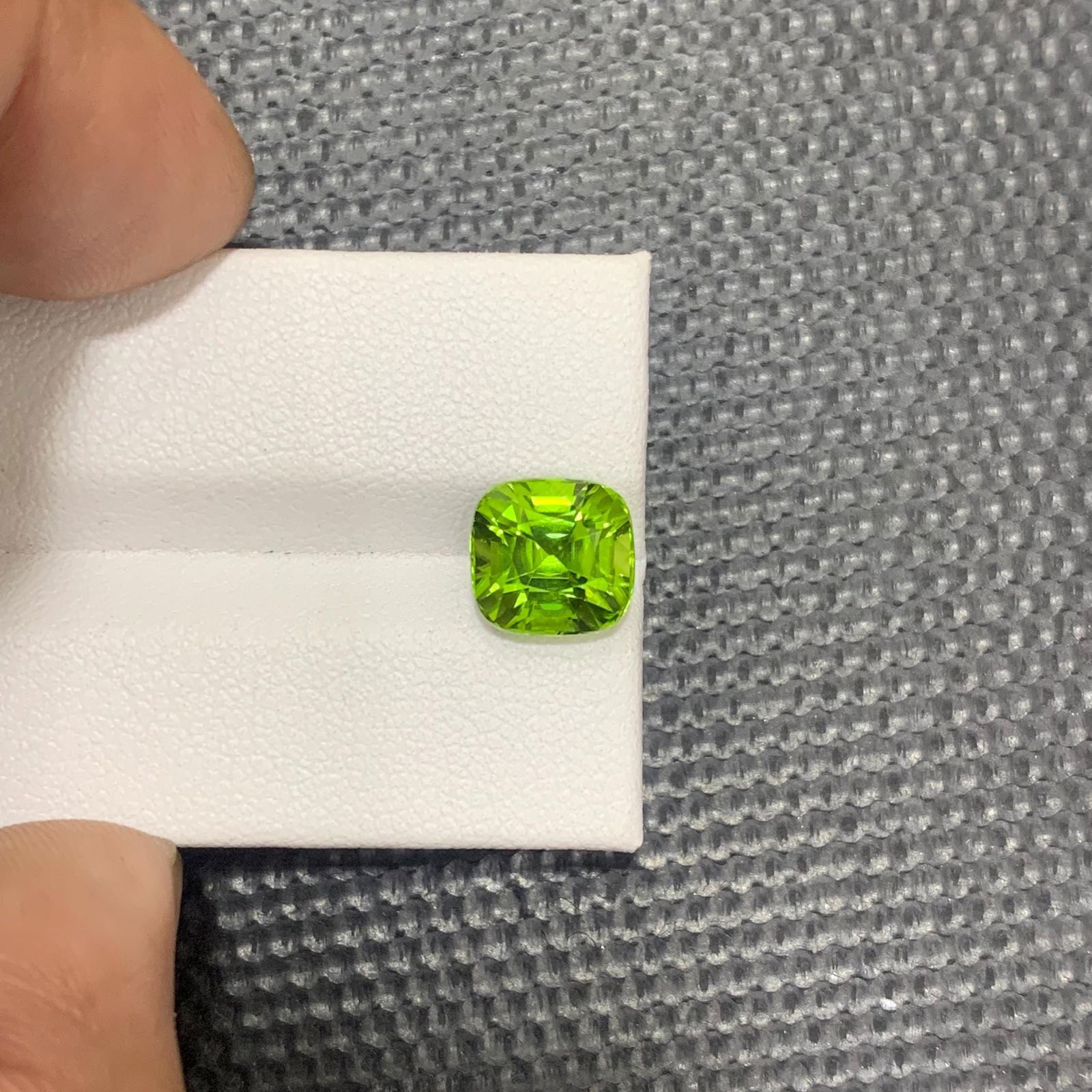 Apple Green Peridot Gemstone: 3.90 Carat Cushion Cut, Sapat Mine - 7