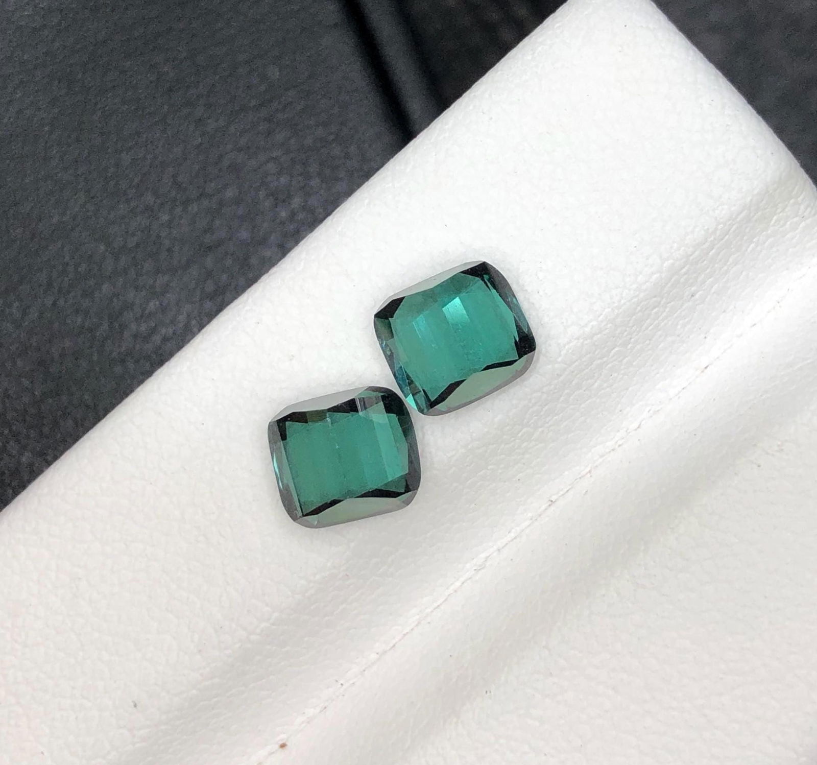 Bluish Green Tourmaline Gemstone: 3.10 Carat Cushion Cut Stone - 4