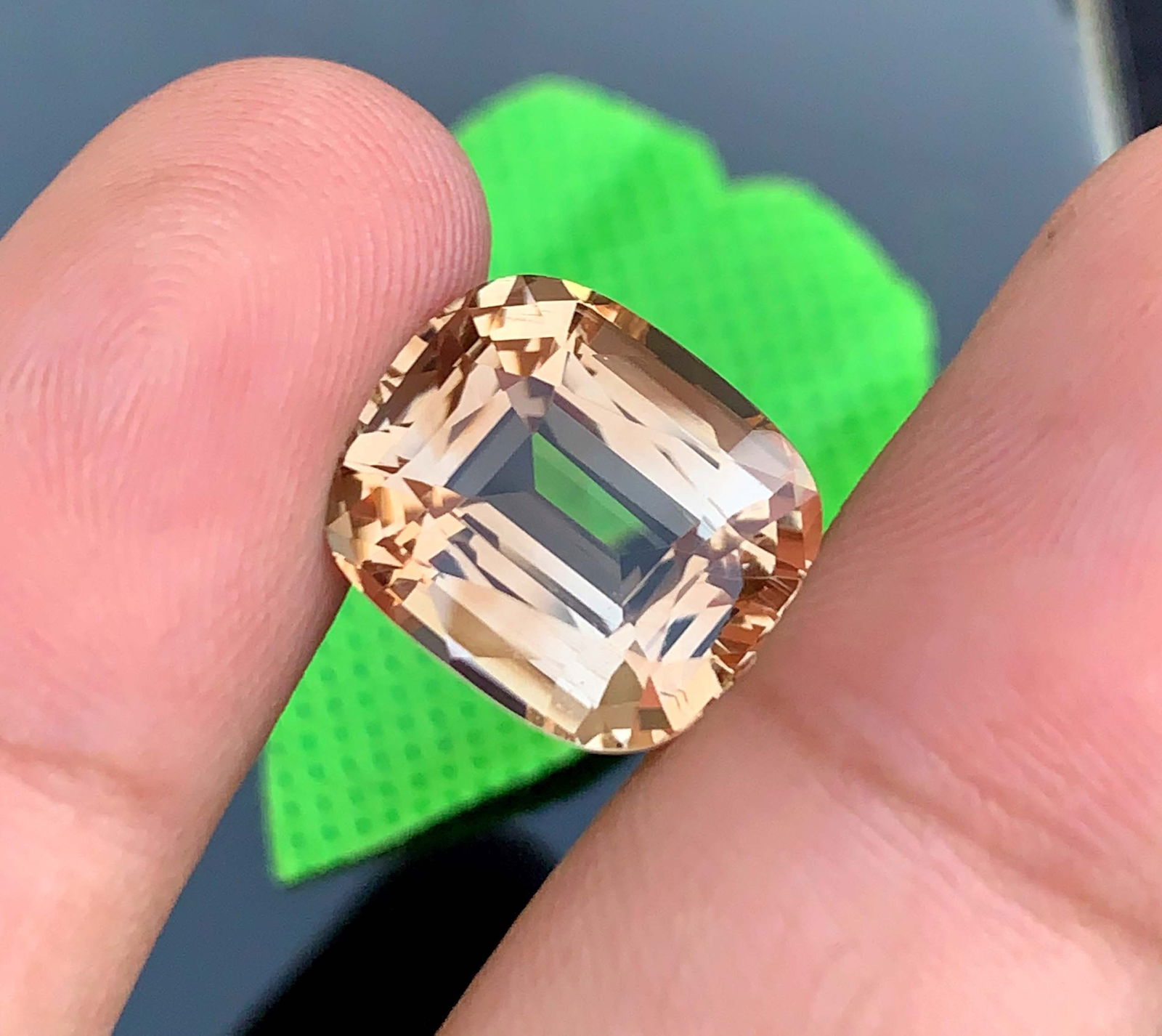 Golden Yellow Topaz Gemstone: 17.55 Carat Cushion Cut Stone - 3