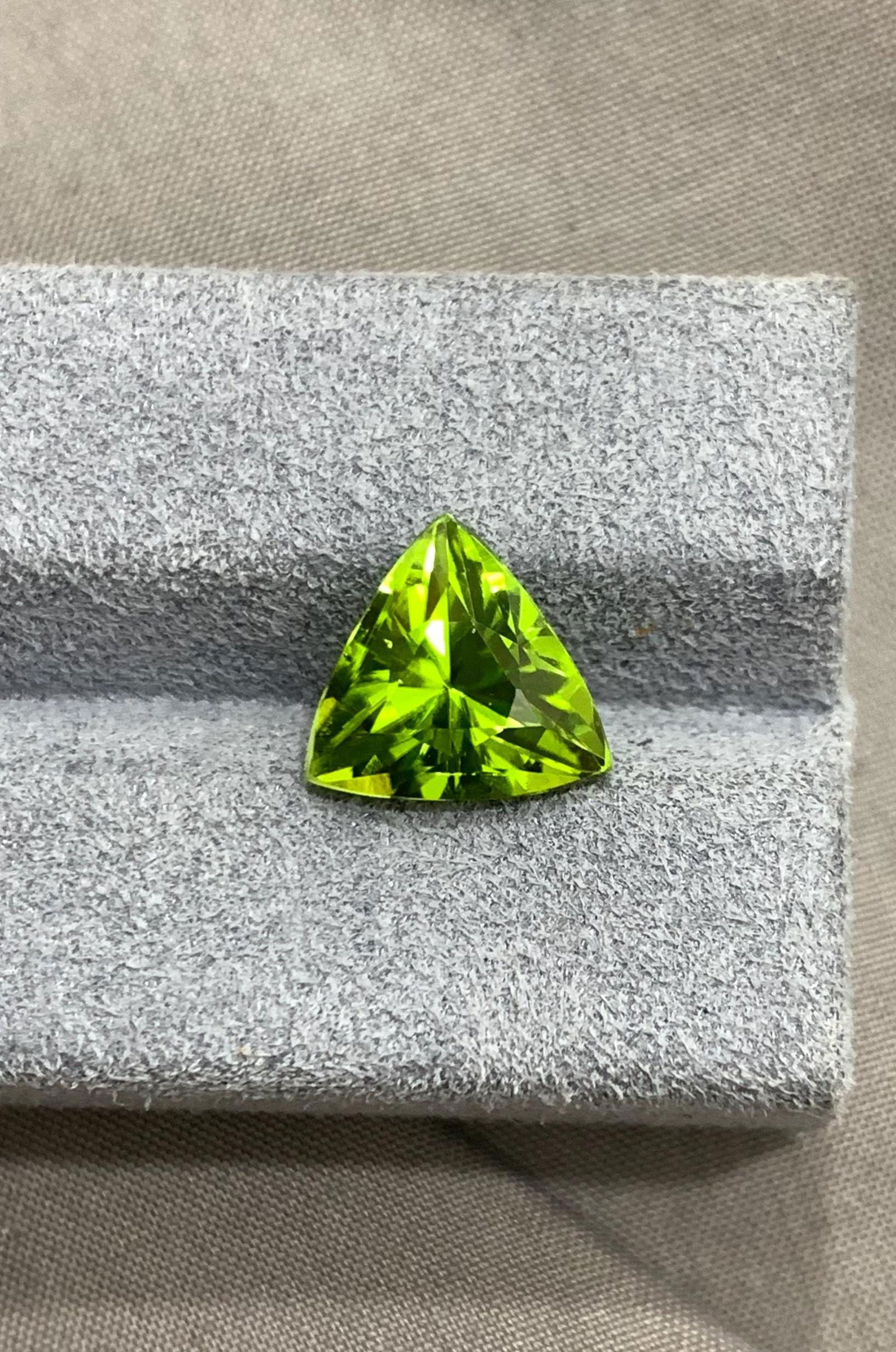 Deep Green Peridot Gemstone: 4.55 CT Trillion Cut, Sapat Mine - 2