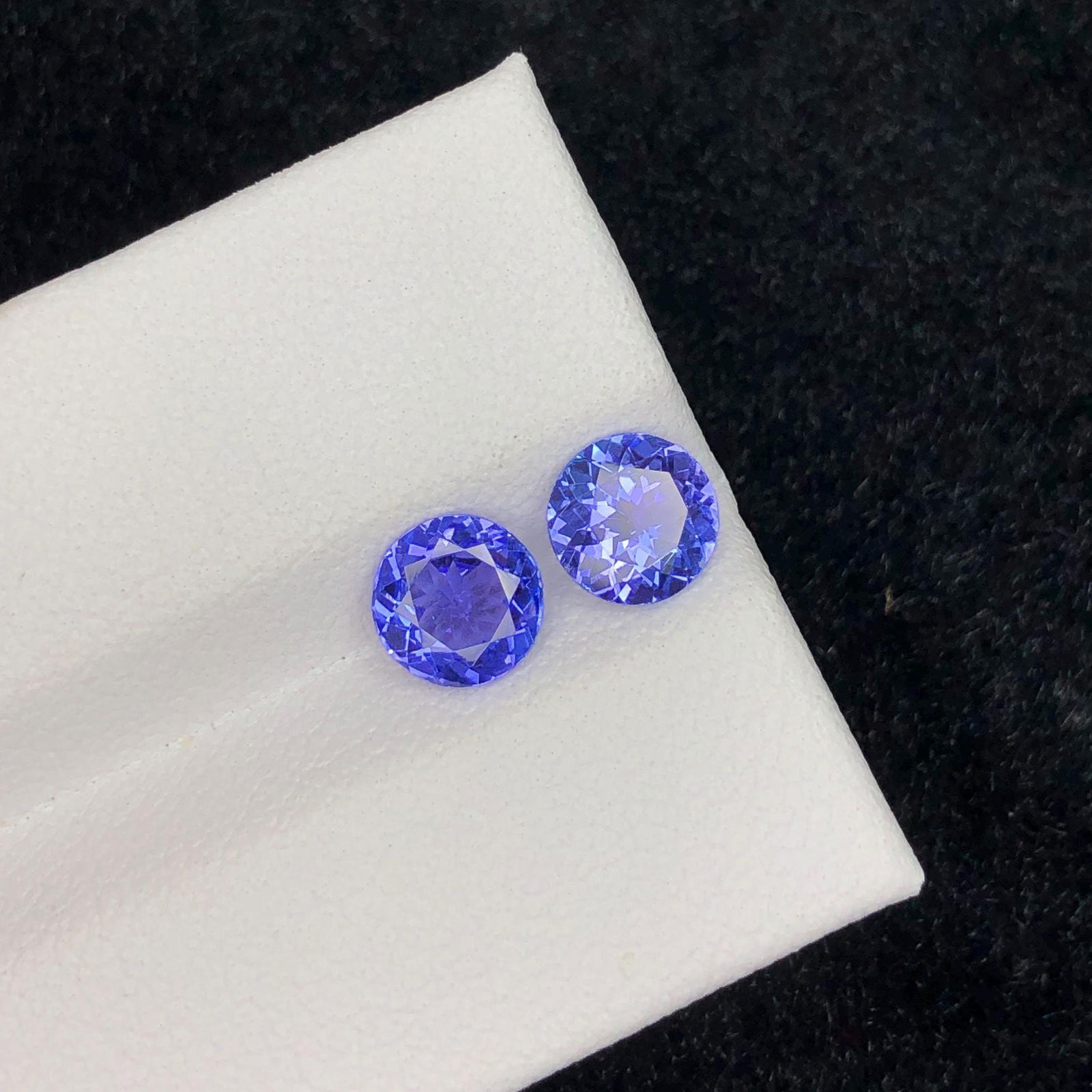 Violet Blue Tanzanite Gemstone Pair: Faceted Round Cut, 1.6 Carat (1 of 4)