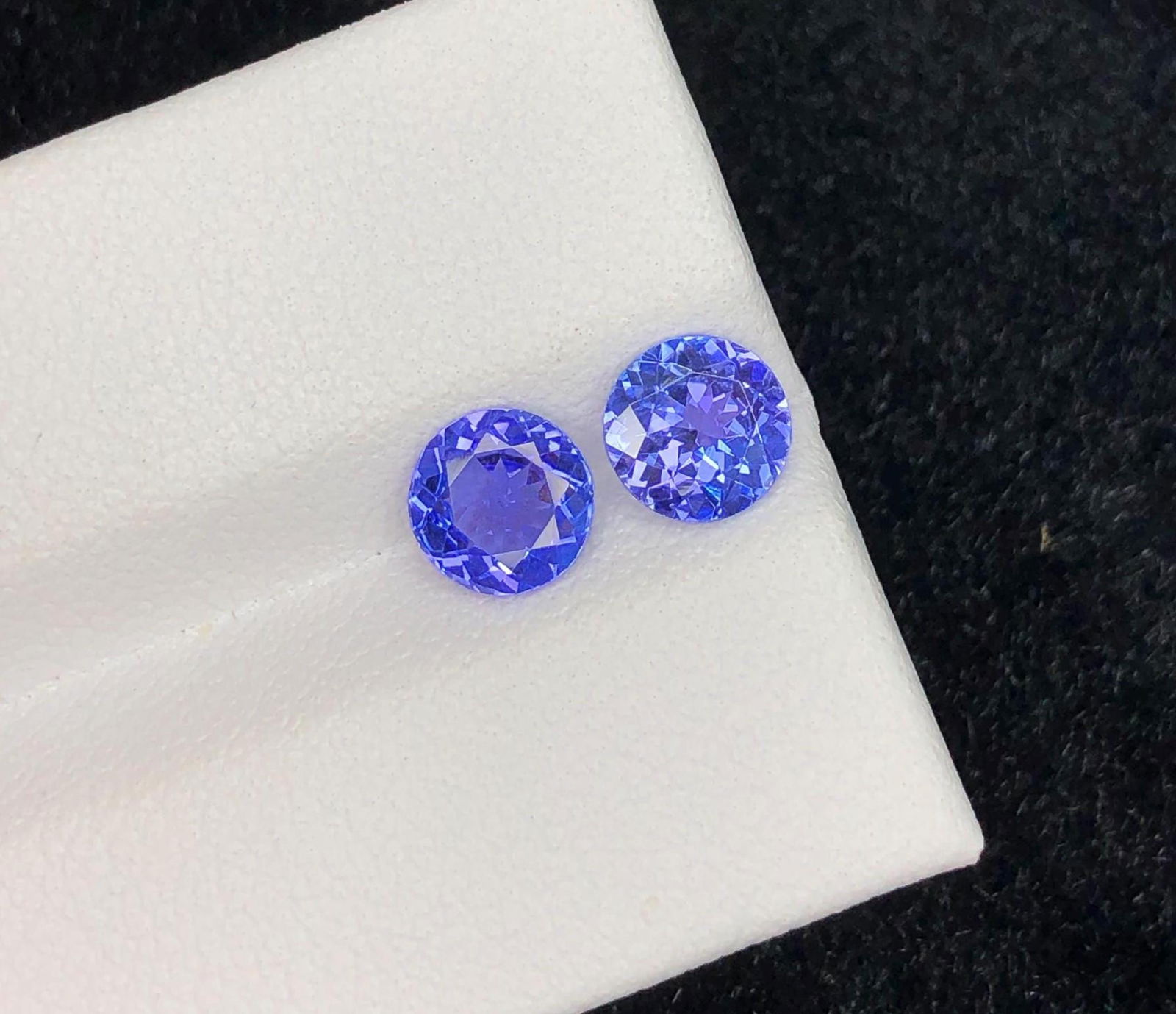 Violet Blue Tanzanite Gemstone Pair: Faceted Round Cut, 1.6 Carat - 2
