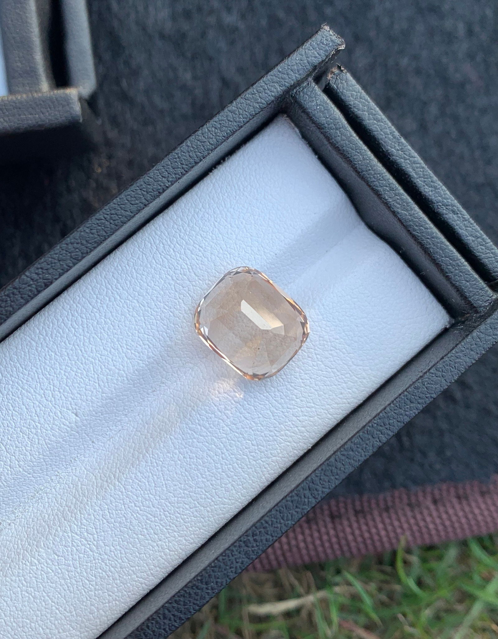 Handmade Sherry Topaz Gemstone: 12.20 CT Faceted Cushion Cut - 9