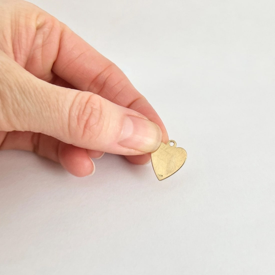 Vintage 1950's Fluted Engine-Turned Heart Charm Pendant 14K Yellow Gold, .94 Gr - 5