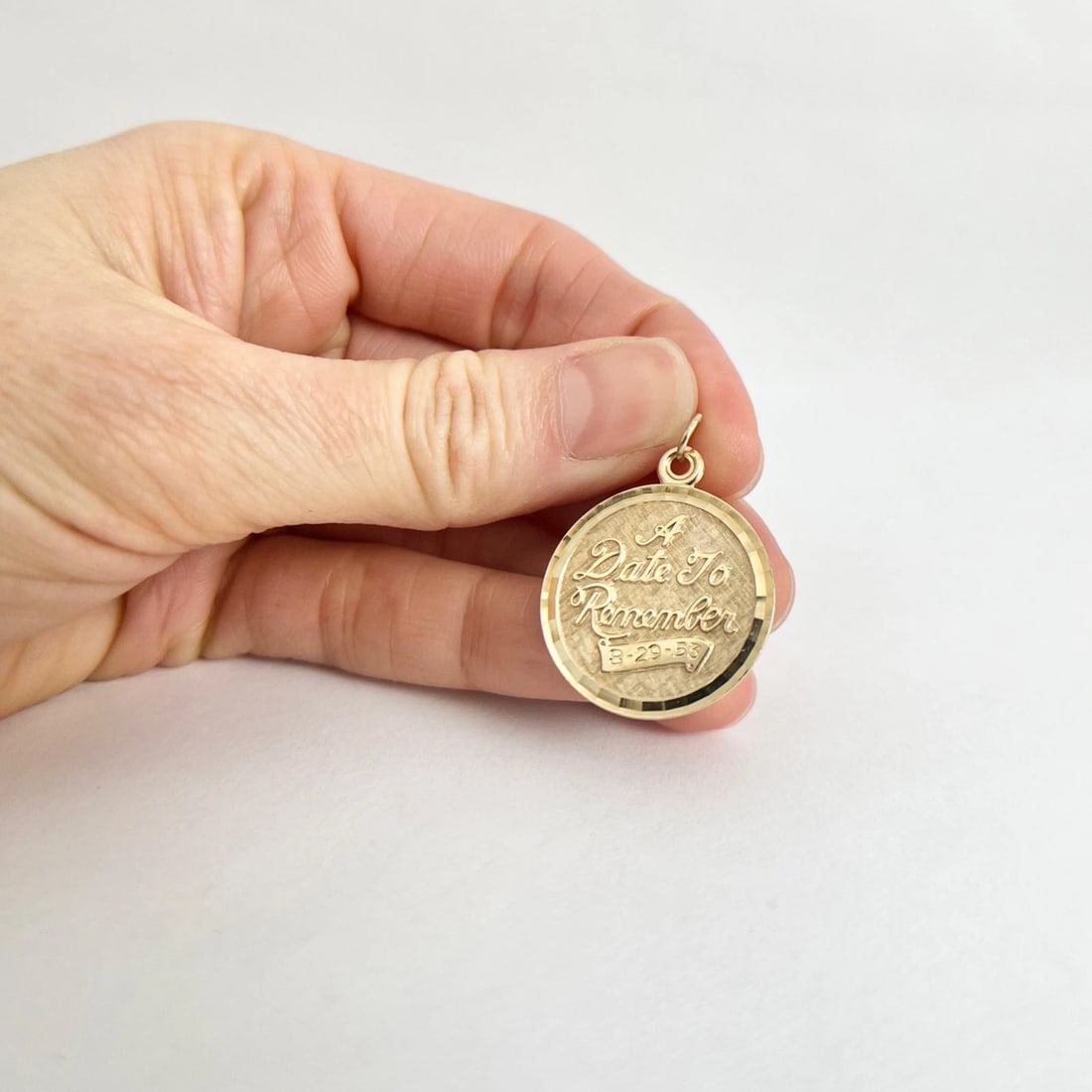 Vintage 1950's A Date To Remember Disc Charm Pendant 14K Yellow Gold, 3.31 Grams - 3